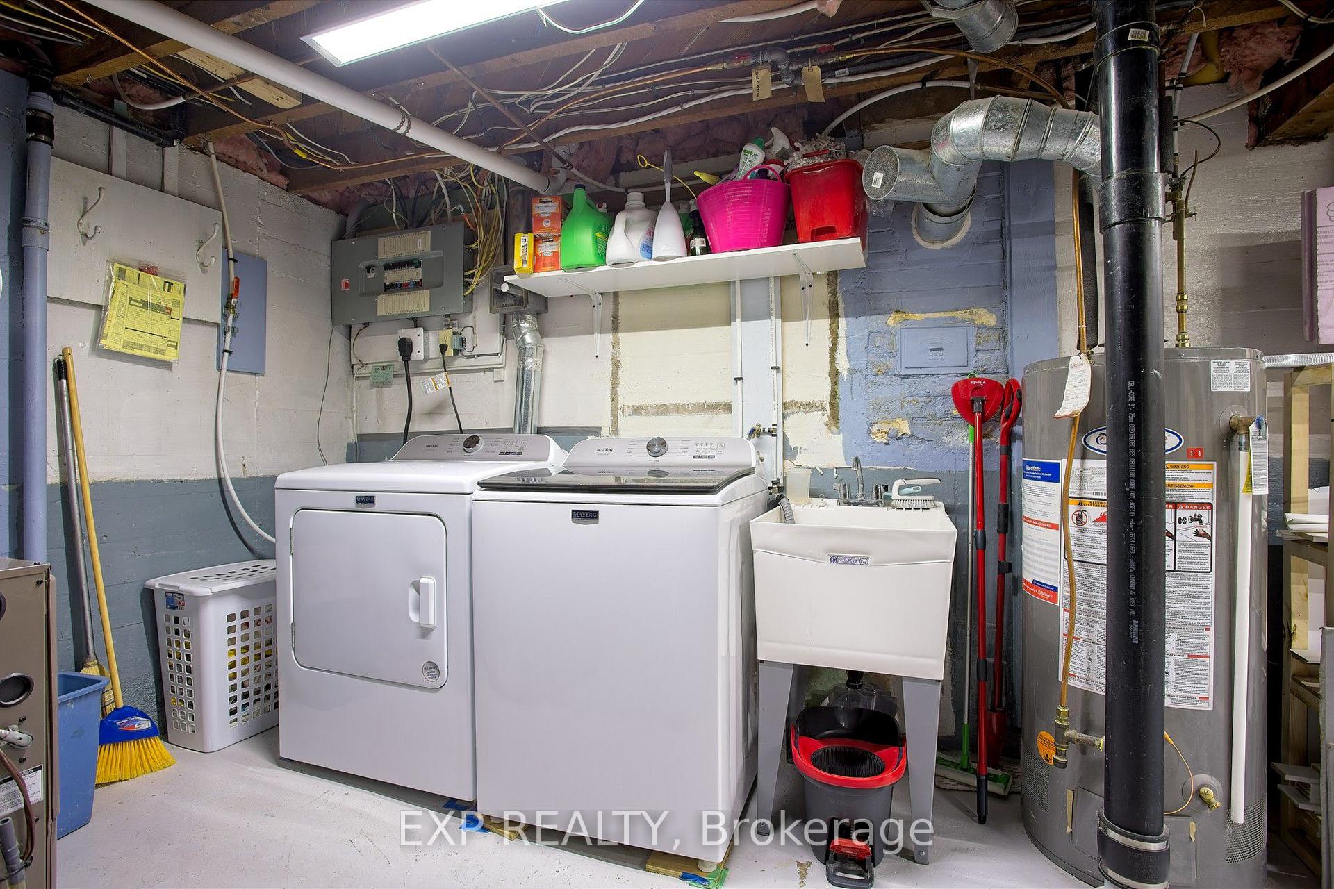 Photo 21 of 22 East 11th Street, Hamilton, Inch Park — HOMEH