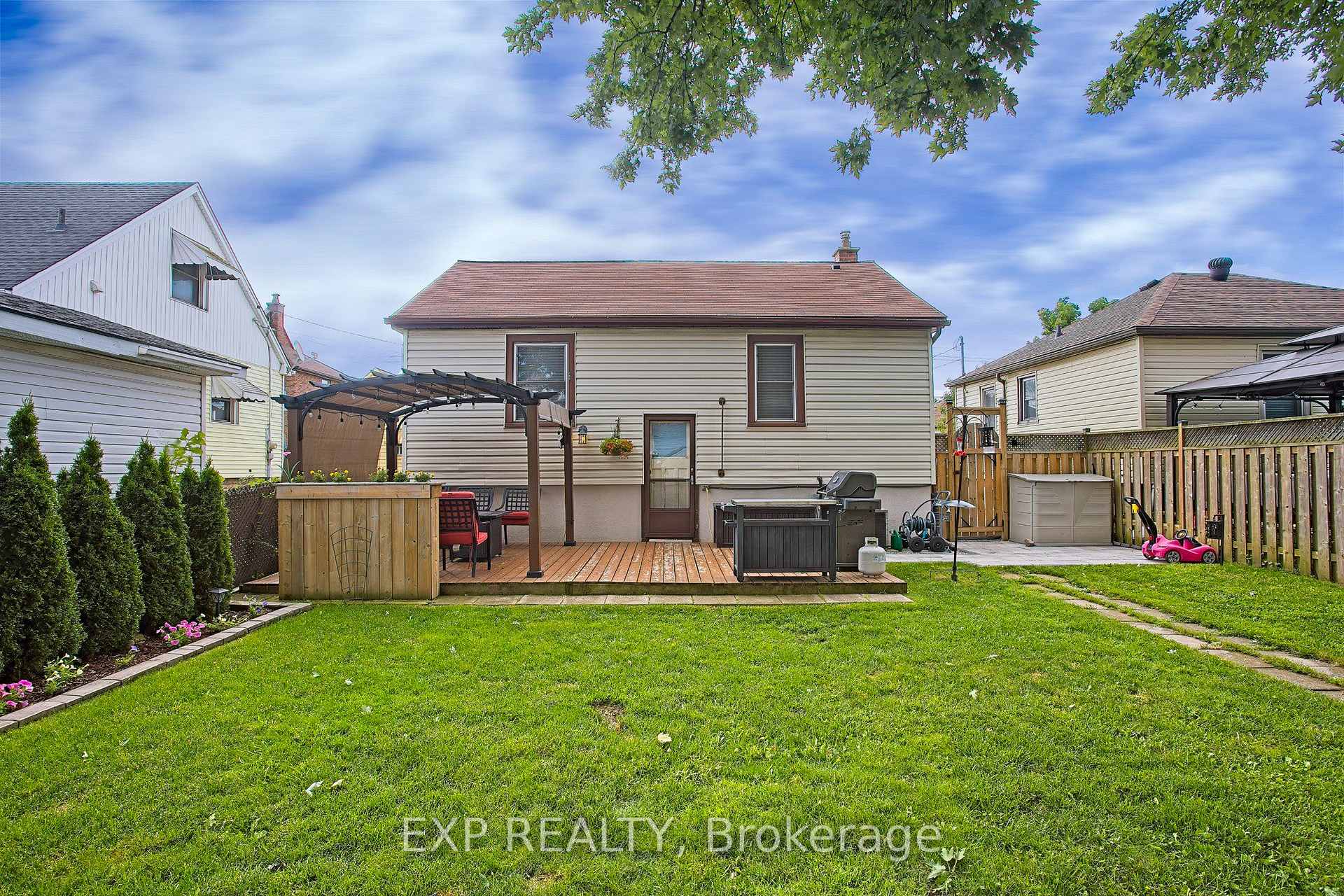 Photo 25 of 22 East 11th Street, Hamilton, Inch Park — HOMEH