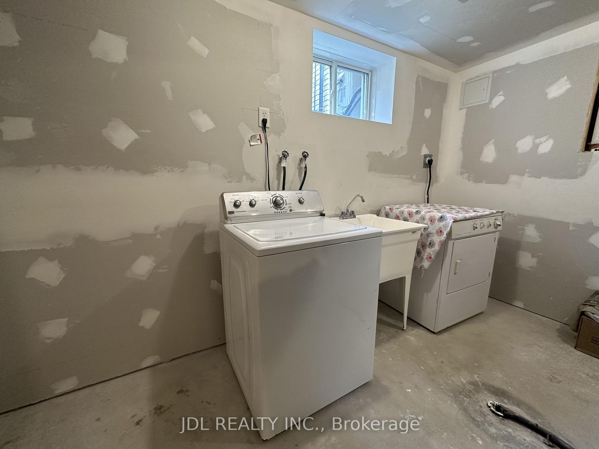 Photo 17 of Unit Basement, 46 Monique Crescent N, Barrie, East Bayfield — HOMEH