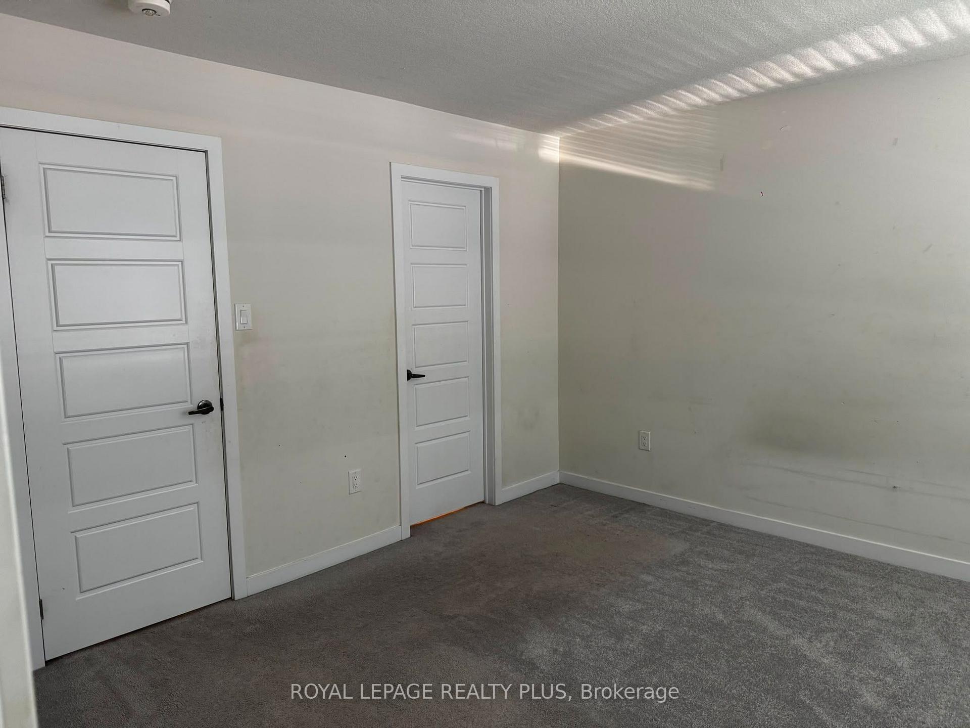 Photo 36 of 4 Prestwick Street, Hamilton, Stoney Creek Mountain — HOMEH