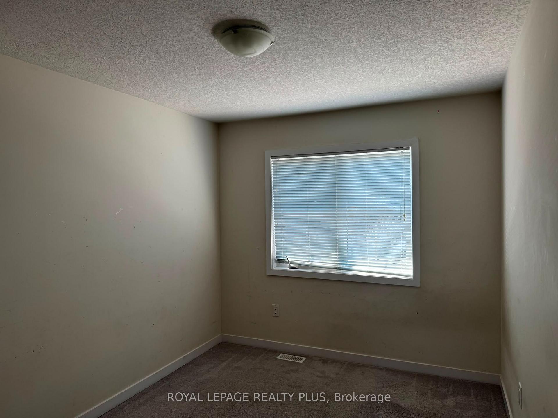 Photo 40 of 4 Prestwick Street, Hamilton, Stoney Creek Mountain — HOMEH