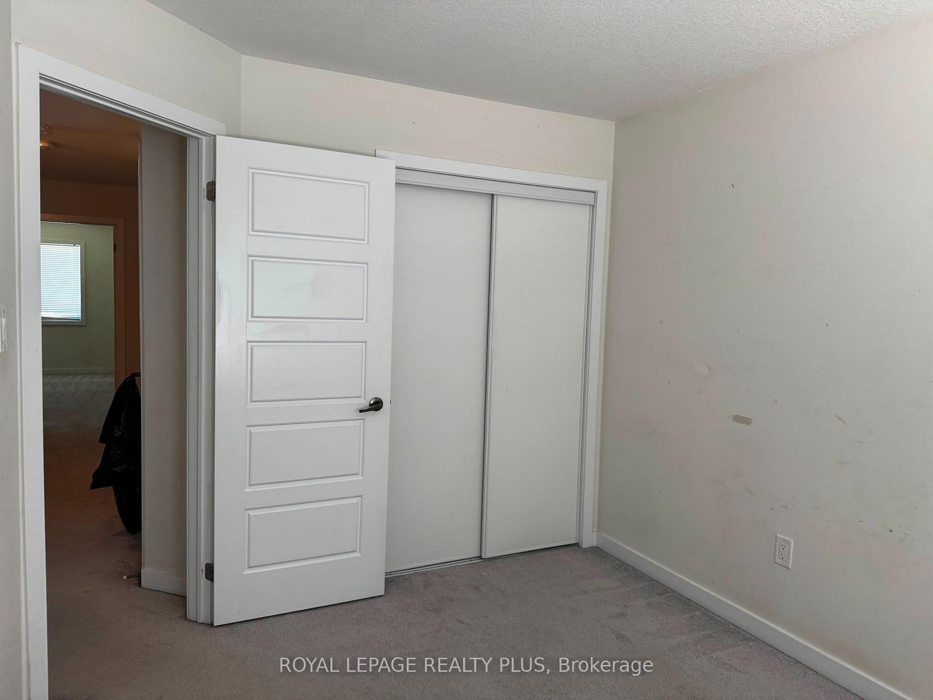 Photo 42 of 4 Prestwick Street, Hamilton, Stoney Creek Mountain — HOMEH