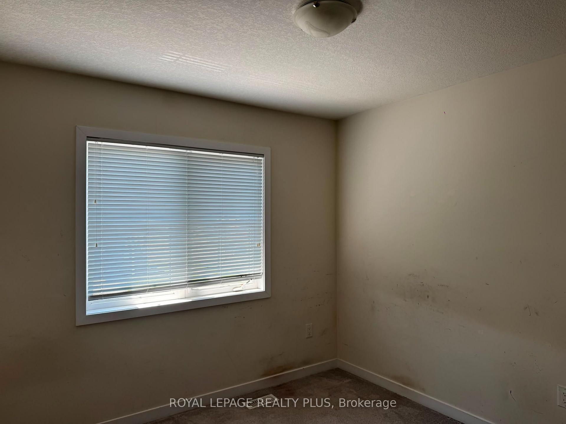 Photo 44 of 4 Prestwick Street, Hamilton, Stoney Creek Mountain — HOMEH