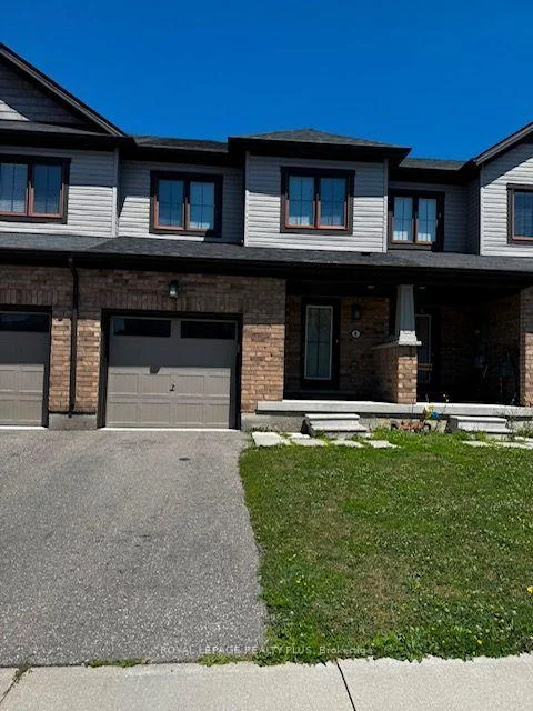 Photo 3 of 4 Prestwick Street, Hamilton, Stoney Creek Mountain — HOMEH