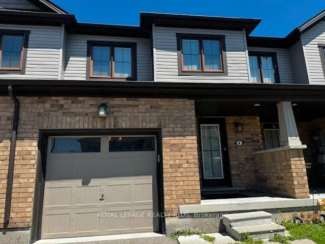 Photo 6 of 4 Prestwick Street, Hamilton, Stoney Creek Mountain — HOMEH