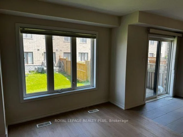 Photo 22 of 4 Prestwick Street, Hamilton, Stoney Creek Mountain — HOMEH