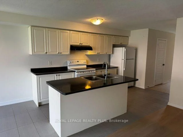 Photo 17 of 4 Prestwick Street, Hamilton, Stoney Creek Mountain — HOMEH