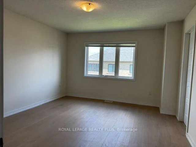 Photo 39 of 4 Prestwick Street, Hamilton, Stoney Creek Mountain — HOMEH