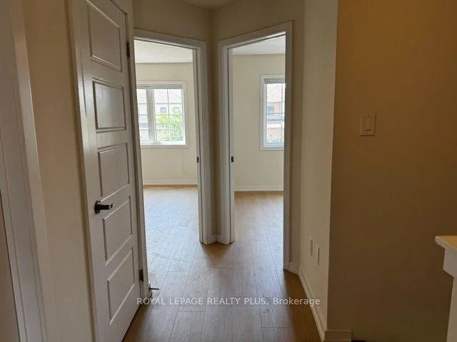 Photo 43 of 4 Prestwick Street, Hamilton, Stoney Creek Mountain — HOMEH