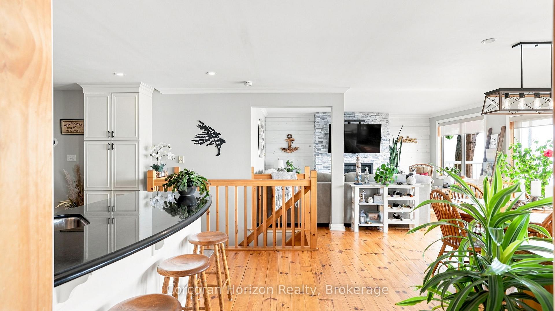 Photo 12 of 380 Robins Point Road, Tay, Victoria Harbour — HOMEH