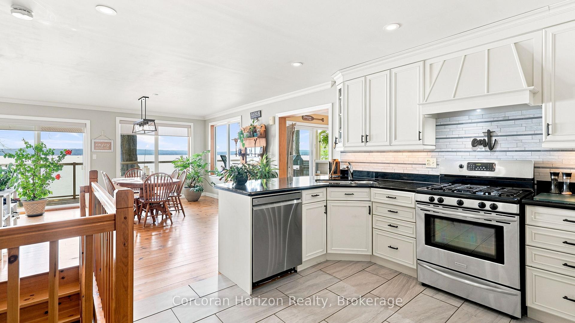 Photo 19 of 380 Robins Point Road, Tay, Victoria Harbour — HOMEH