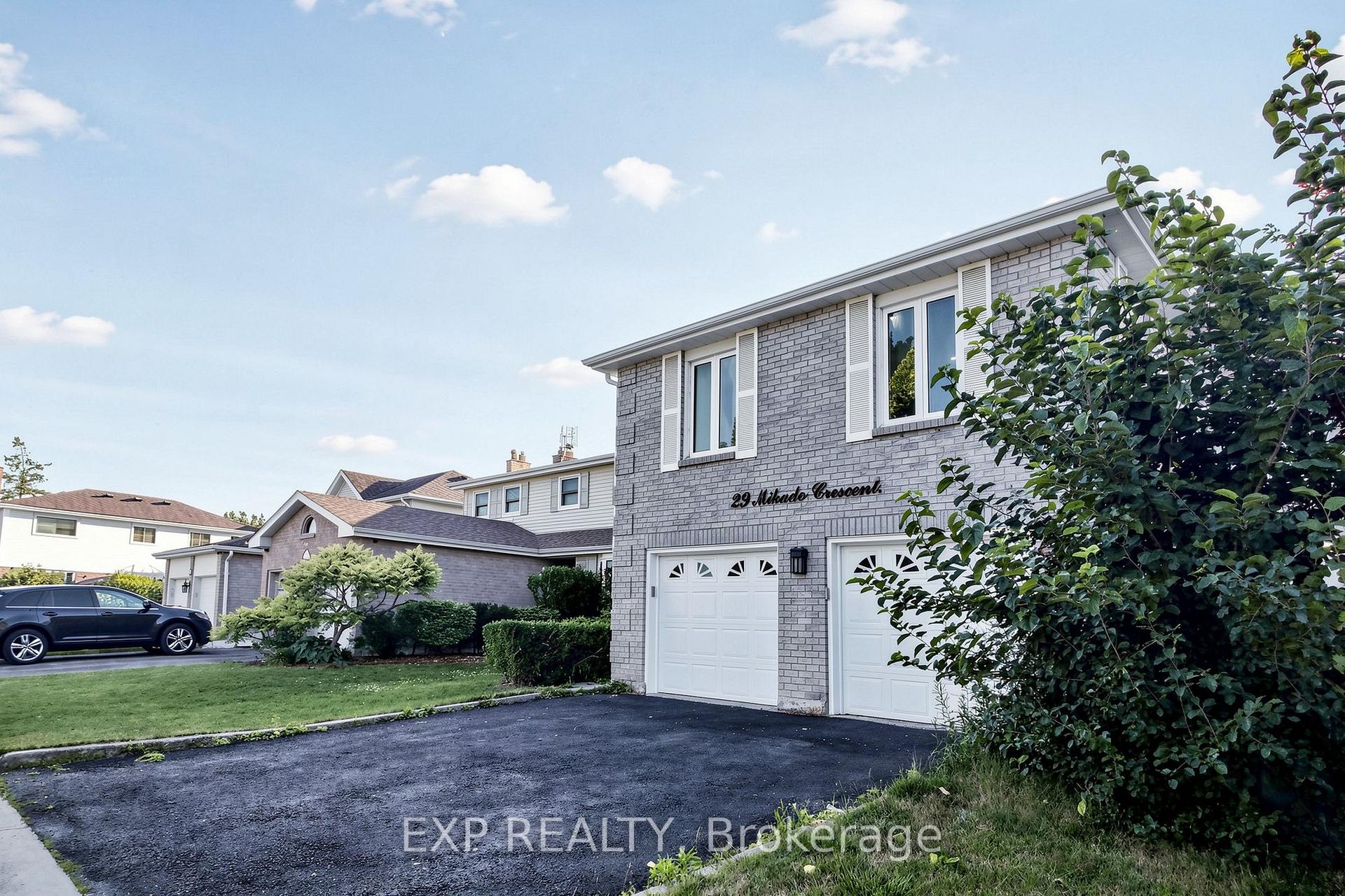 Photo 3 of 29 Mikado Crescent N, Brampton, Central Park — HOMEH