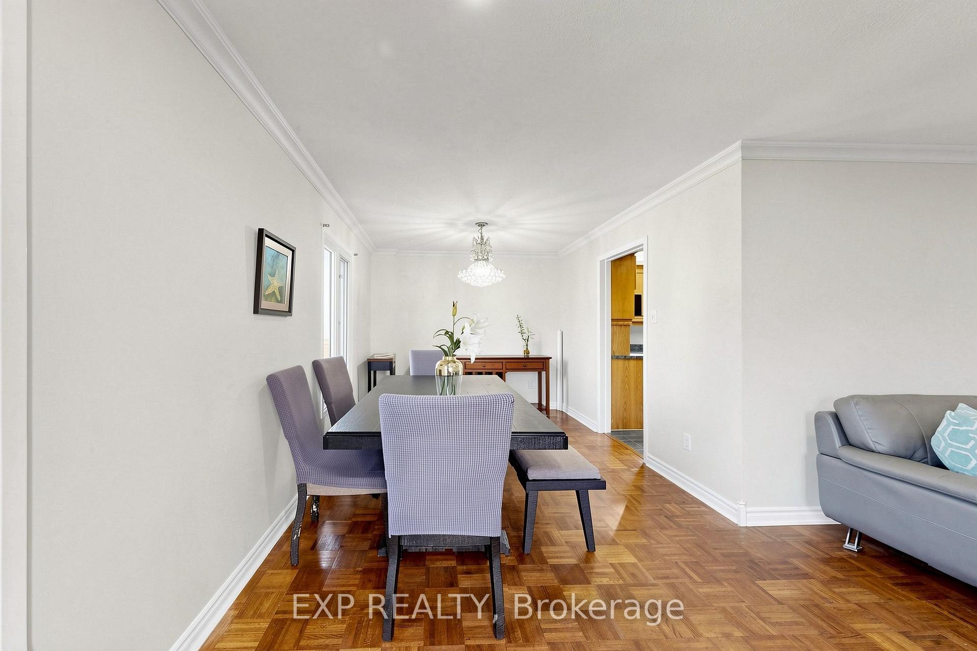 Photo 12 of 29 Mikado Crescent N, Brampton, Central Park — HOMEH