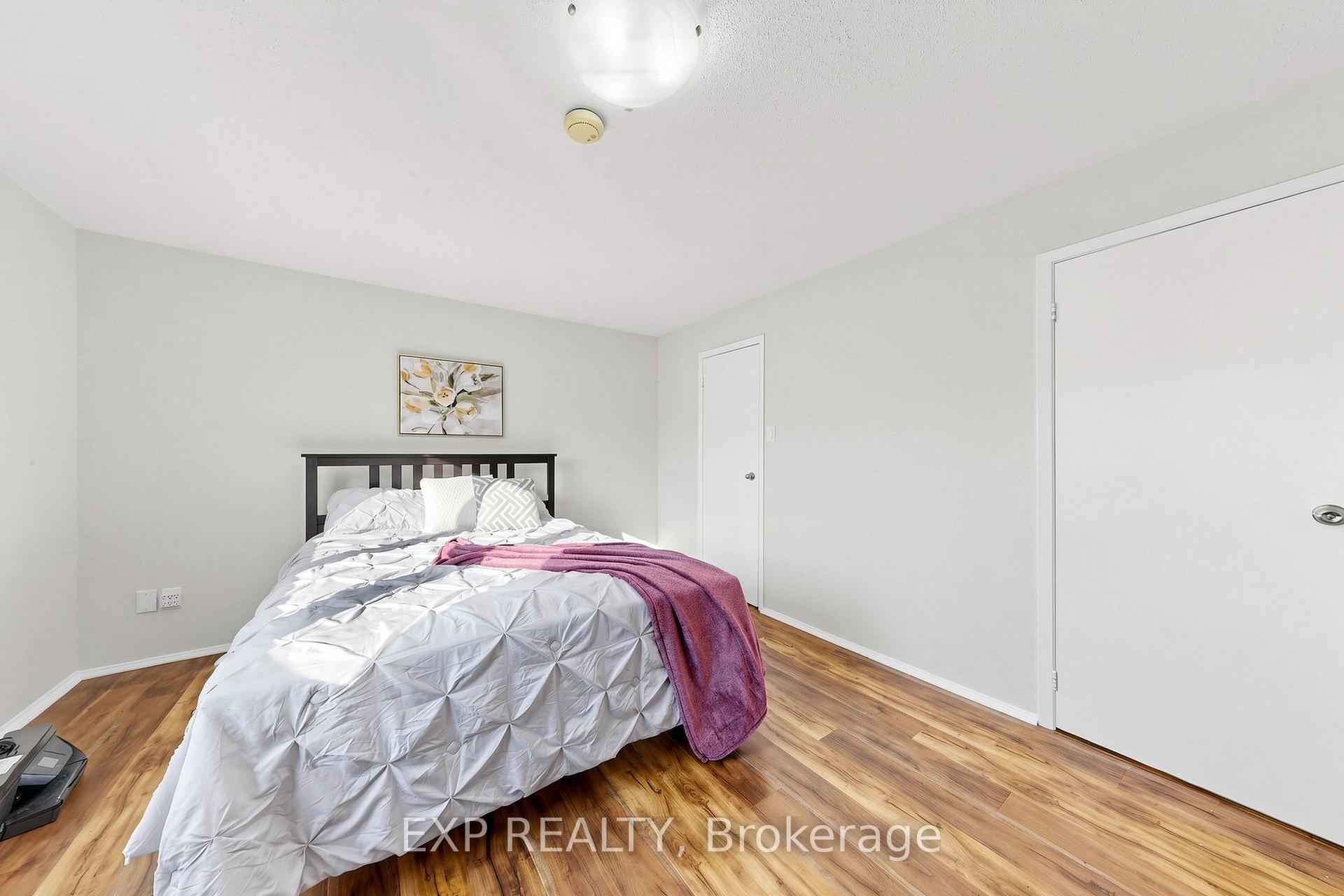 Photo 20 of 29 Mikado Crescent N, Brampton, Central Park — HOMEH