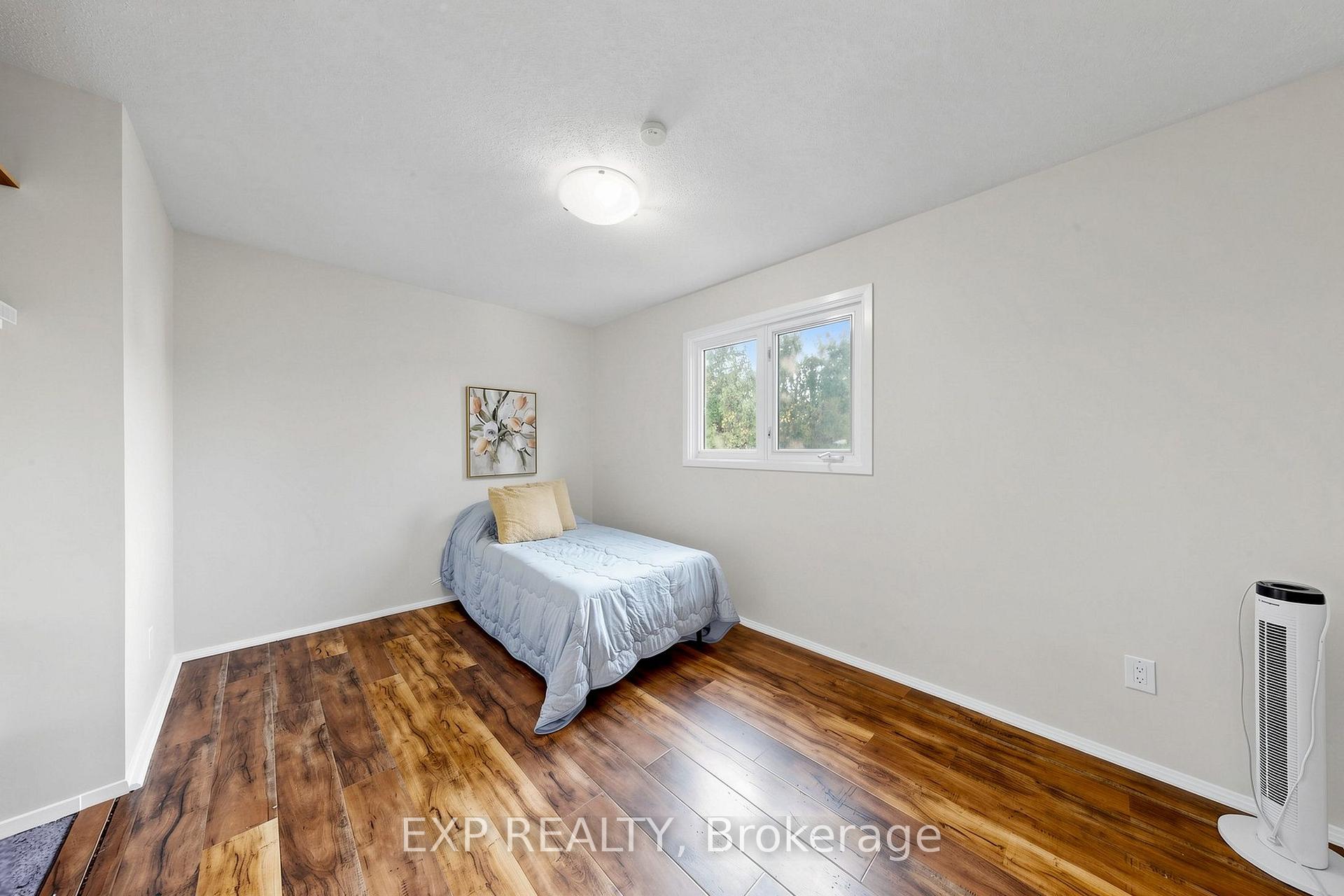 Photo 24 of 29 Mikado Crescent N, Brampton, Central Park — HOMEH