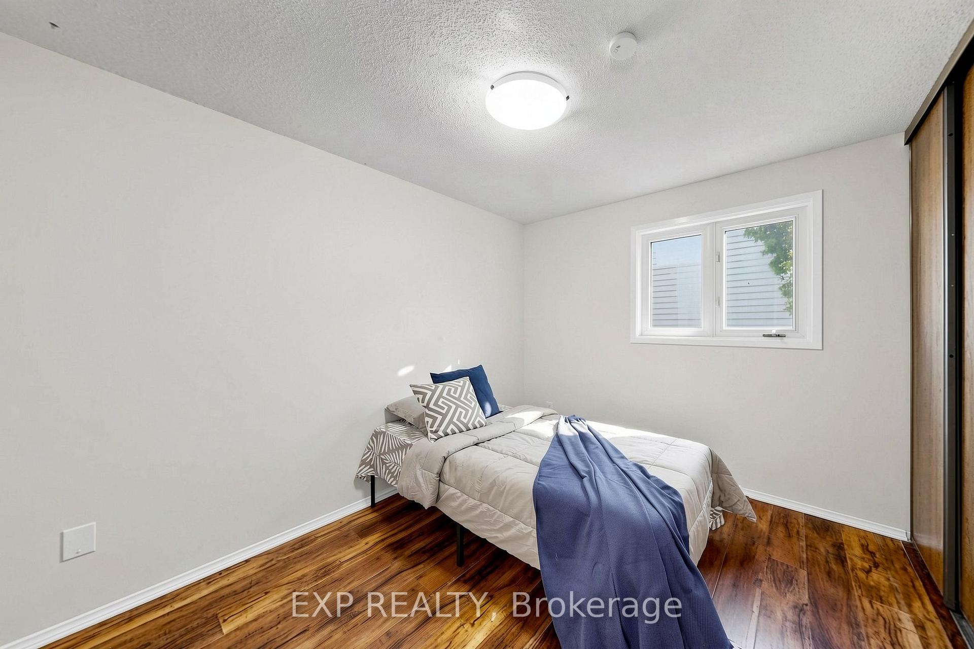 Photo 25 of 29 Mikado Crescent N, Brampton, Central Park — HOMEH
