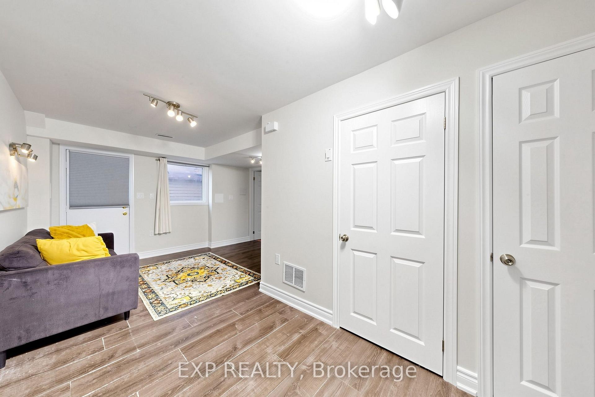 Photo 31 of 29 Mikado Crescent N, Brampton, Central Park — HOMEH