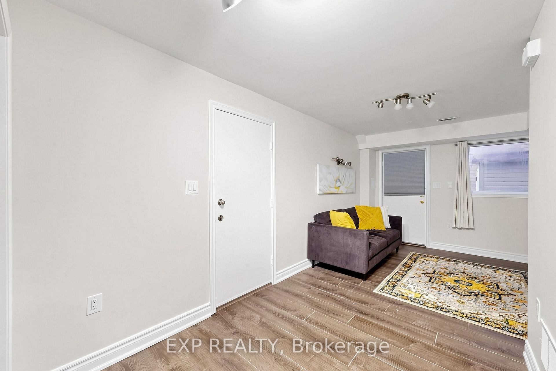 Photo 32 of 29 Mikado Crescent N, Brampton, Central Park — HOMEH
