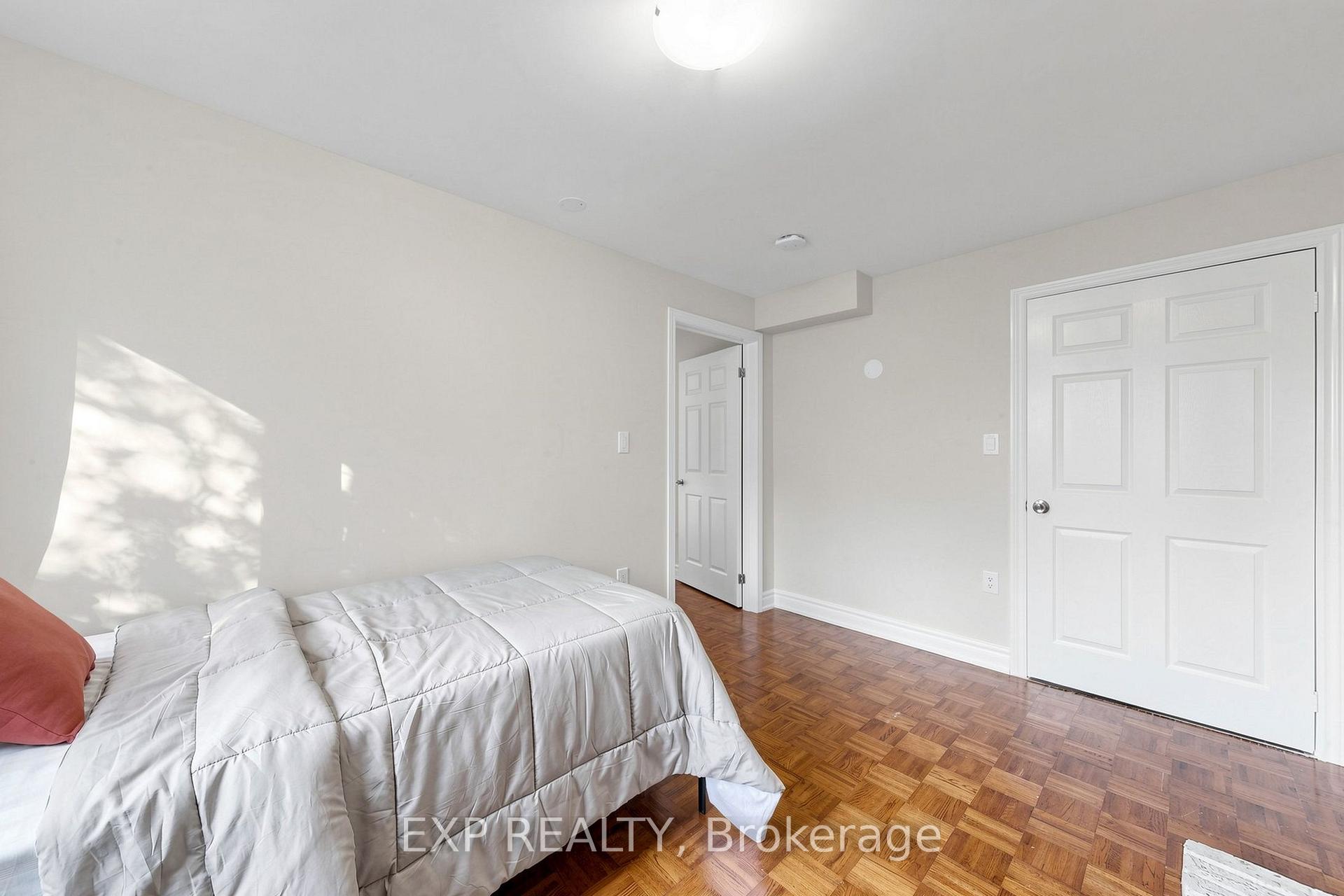 Photo 41 of 29 Mikado Crescent N, Brampton, Central Park — HOMEH