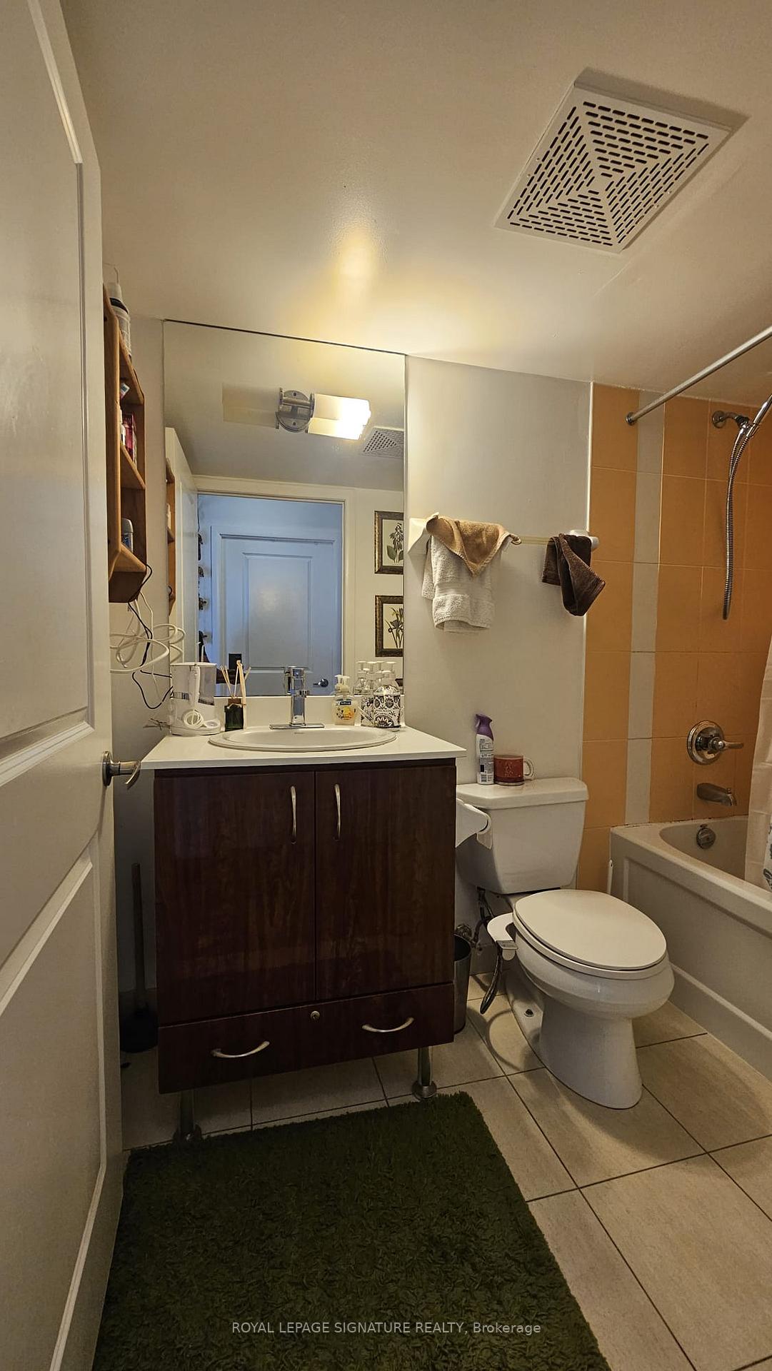 Photo 11 of Unit 705, 5793 Yonge Street, North York, Newtonbrook East — HOMEH