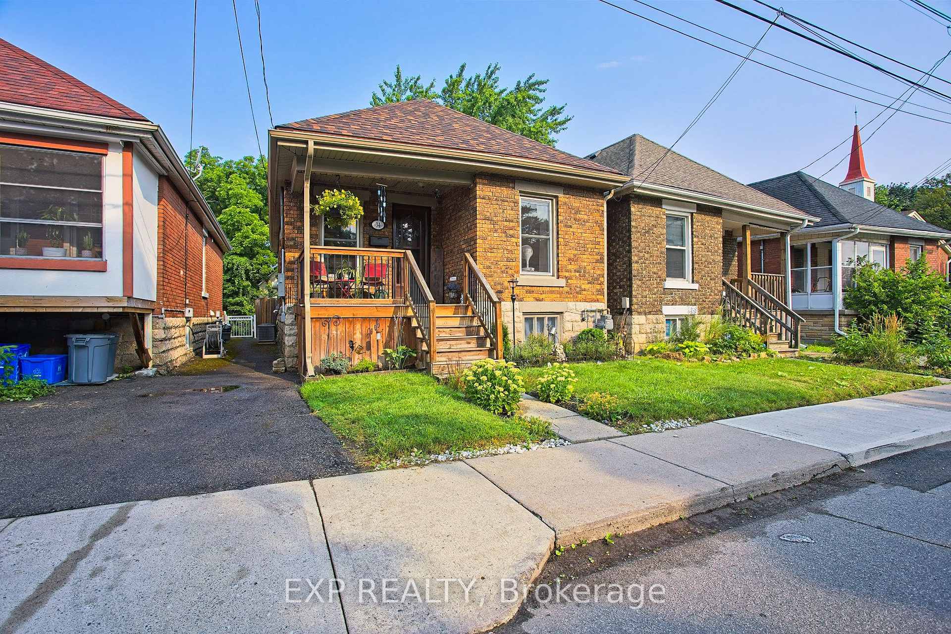 Photo 1 of 34 Poplar Avenue, Hamilton, Eastmount — HOMEH