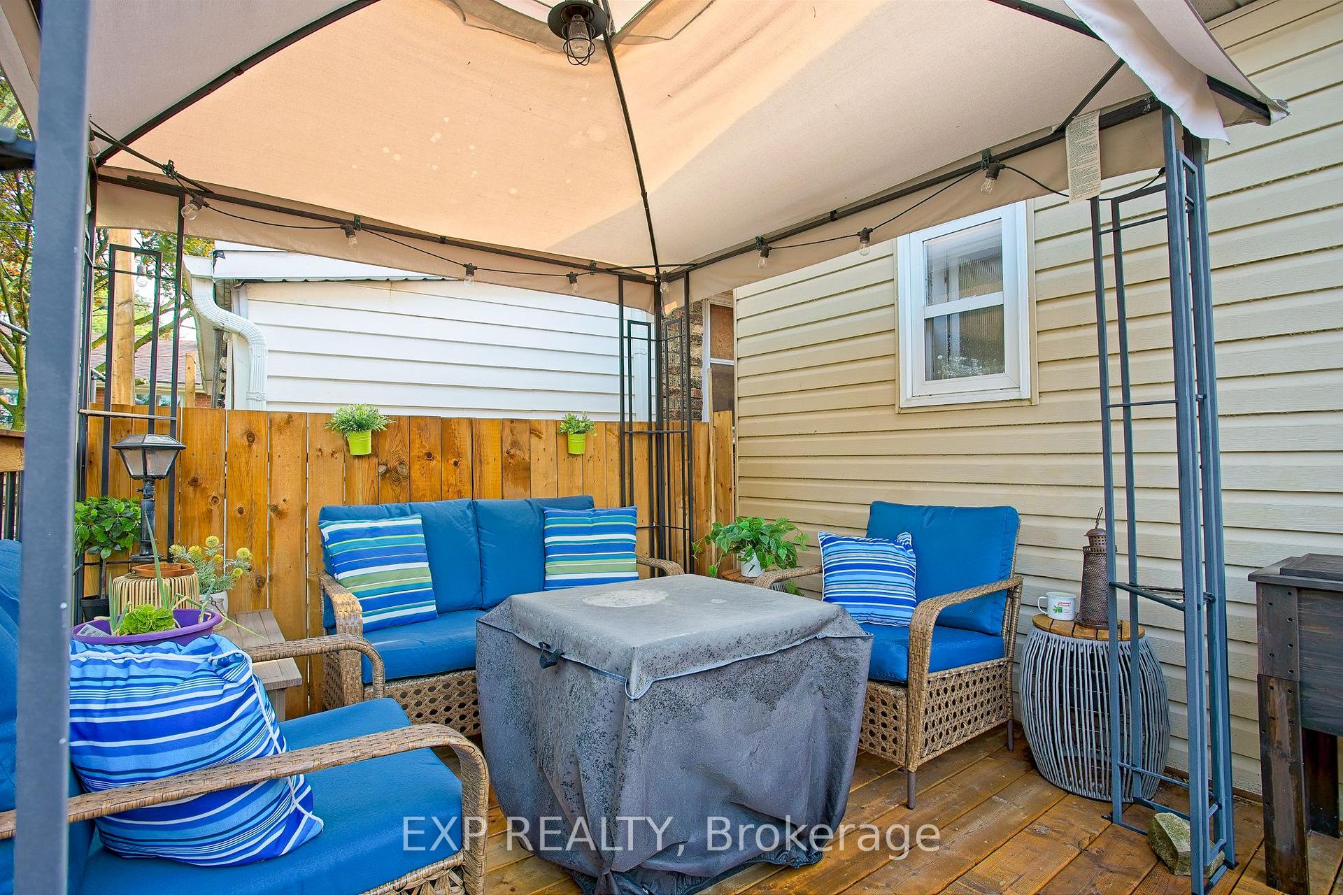 Photo 19 of 34 Poplar Avenue, Hamilton, Eastmount — HOMEH