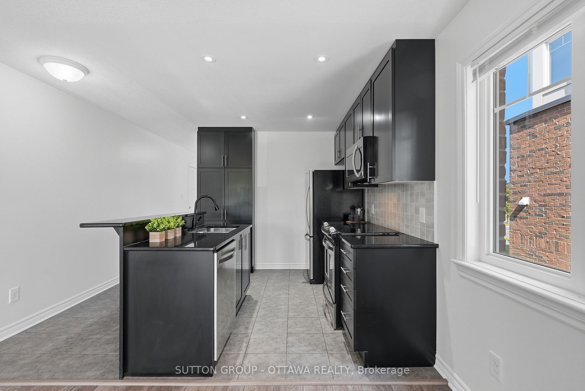 Photo 8 of 2563 Longfields Drive, Ottawa, Barrhaven - Stonebridge — HOMEH