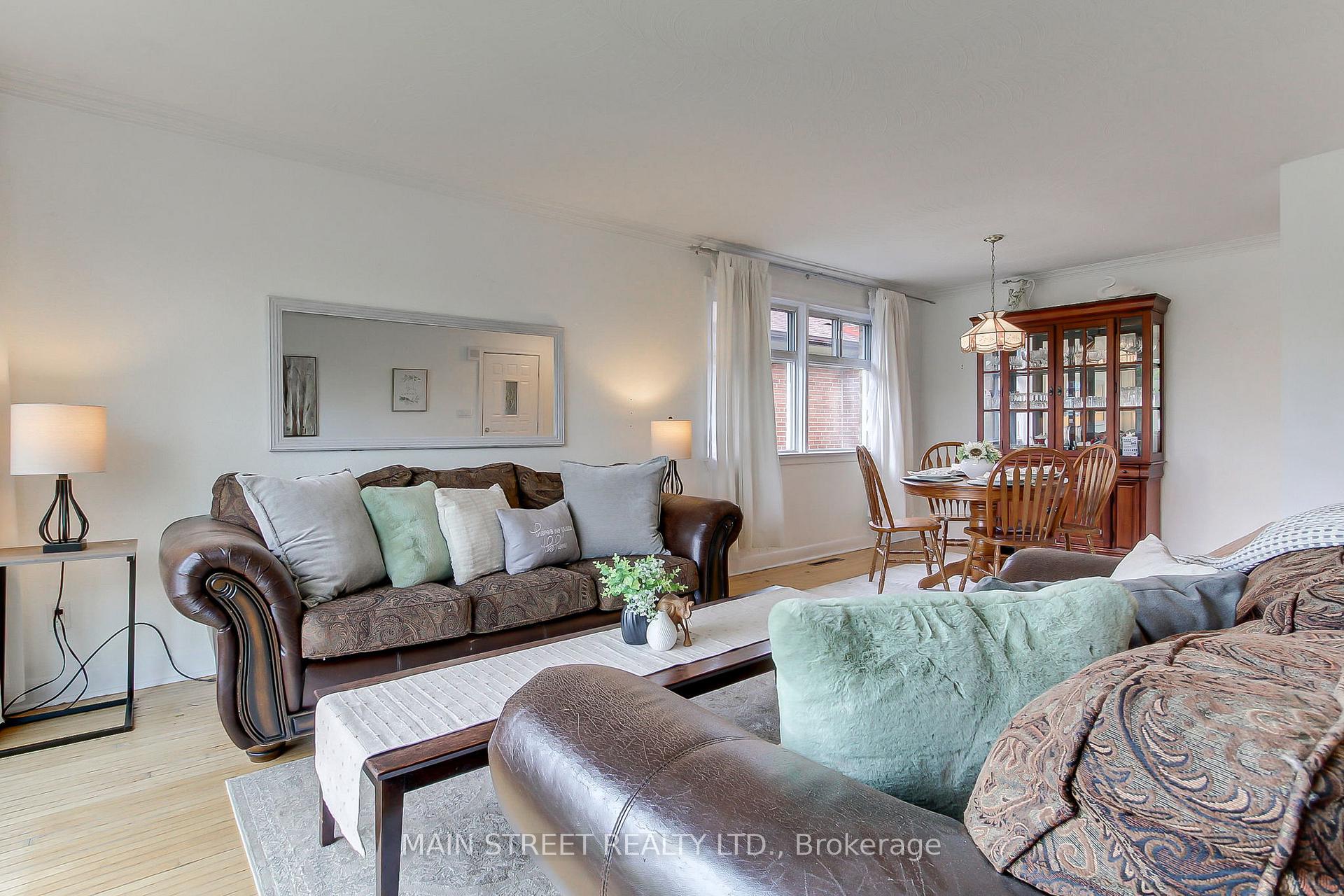 Photo 6 of 14 Westhampton Drive, Etobicoke, Kingsview Village-The Westway — HOMEH
