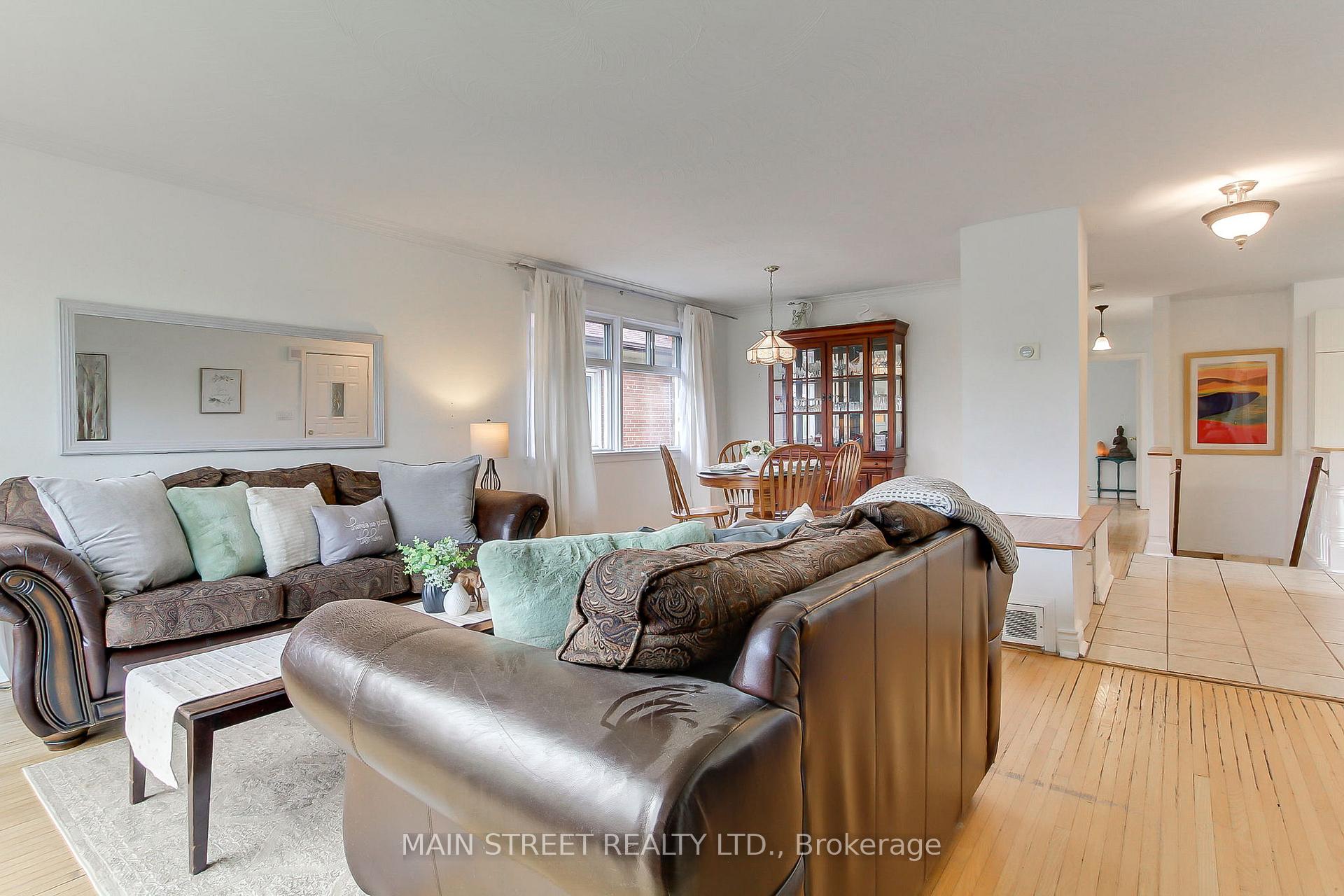 Photo 7 of 14 Westhampton Drive, Etobicoke, Kingsview Village-The Westway — HOMEH