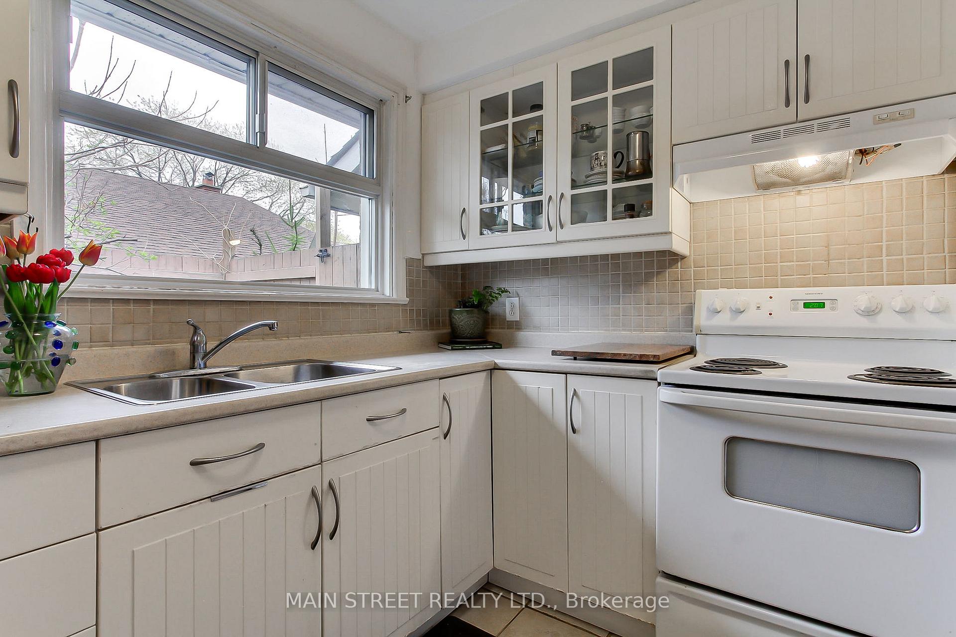 Photo 14 of 14 Westhampton Drive, Etobicoke, Kingsview Village-The Westway — HOMEH