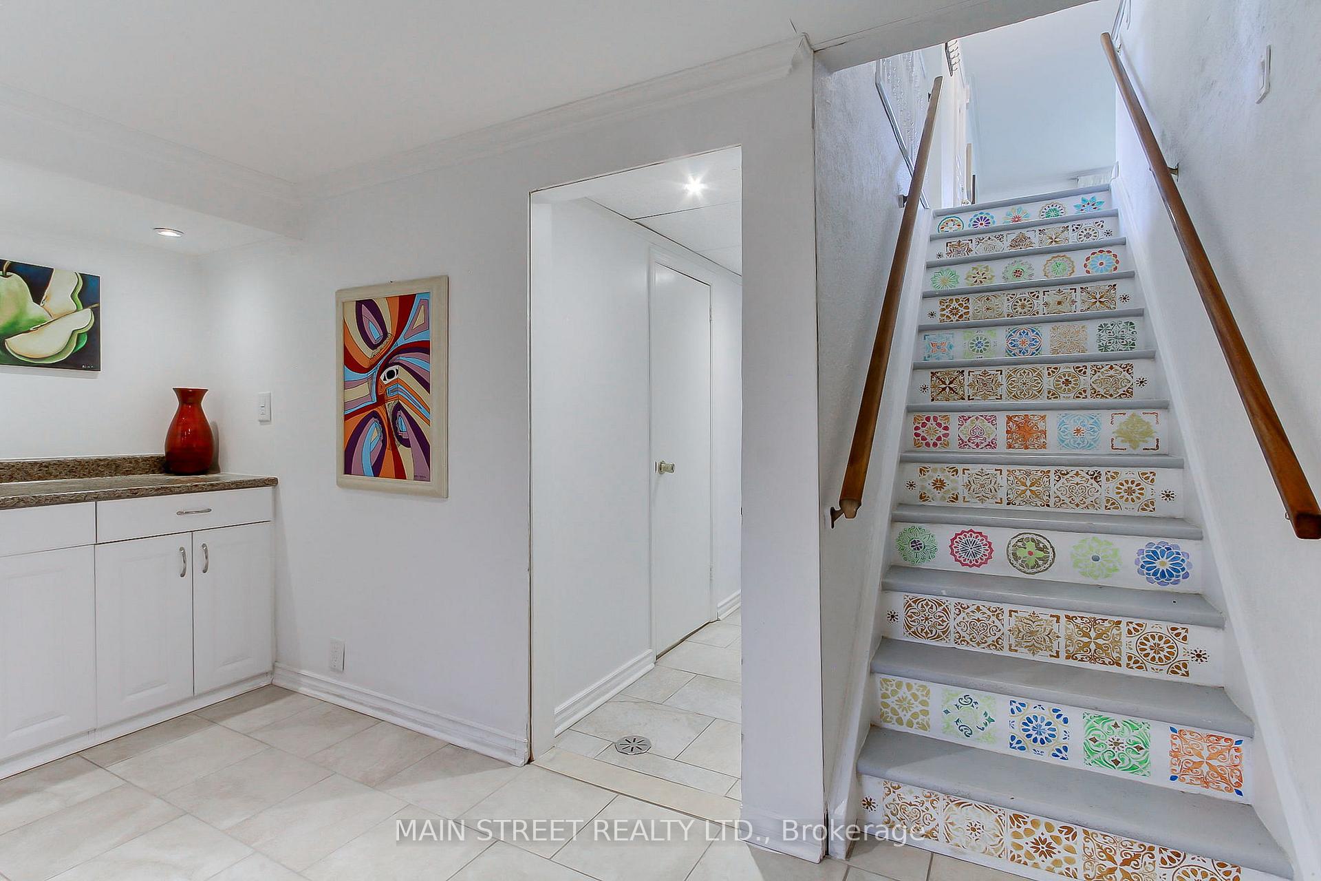 Photo 29 of 14 Westhampton Drive, Etobicoke, Kingsview Village-The Westway — HOMEH