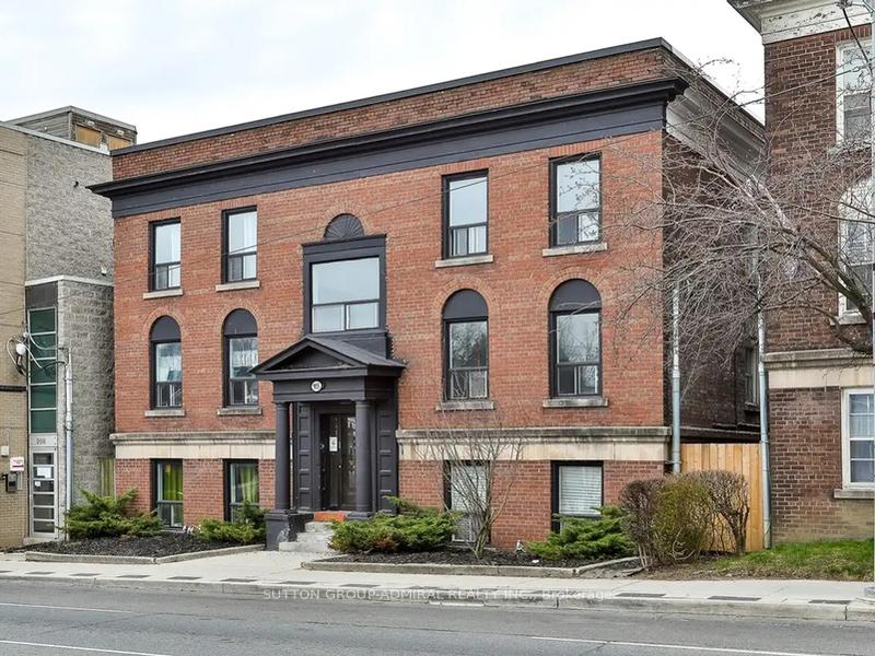 Photo 1 of Unit 12, 915 St Clair Avenue W, Toronto, Wychwood — HOMEH