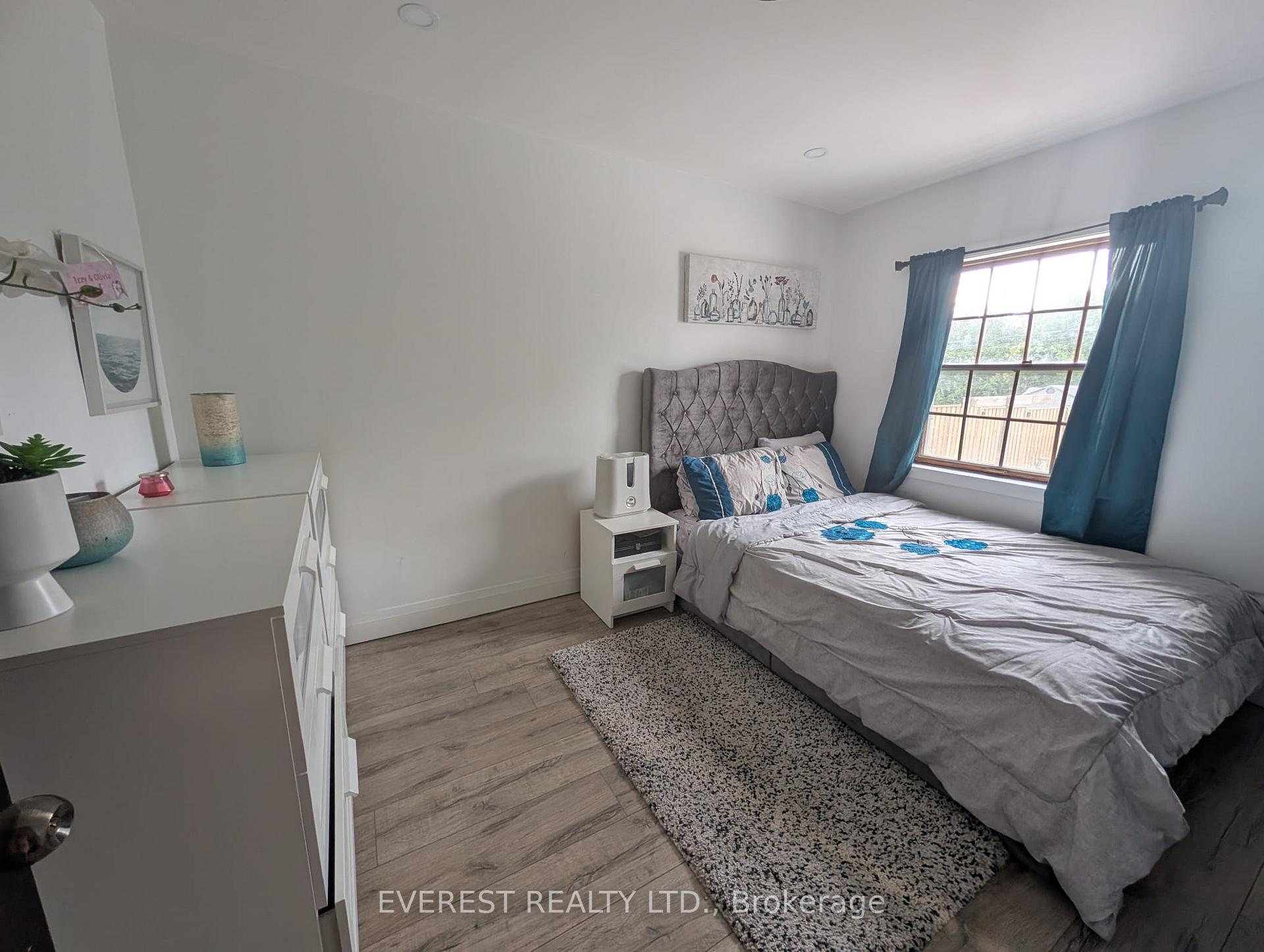 Photo 1 of 11 Kecala Road S, Scarborough, Dorset Park — HOMEH