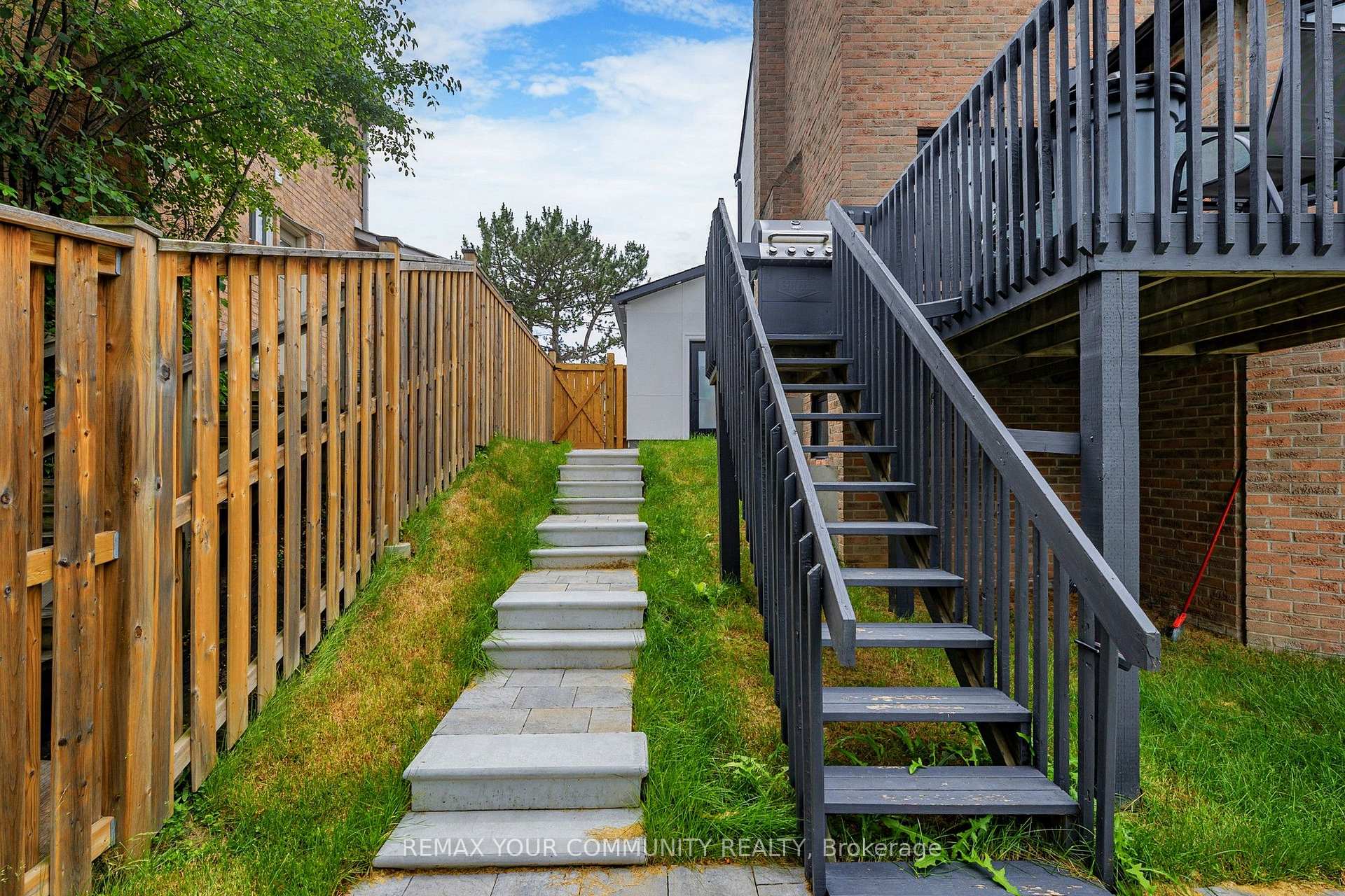 Photo 4 of 90 Tamarac Trail, Aurora, Aurora Highlands — HOMEH