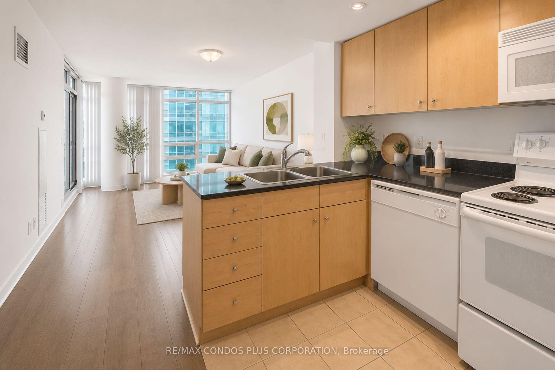 Photo 3 of Unit 705, 381 Front Street W, Toronto, Waterfront Communities — HOMEH