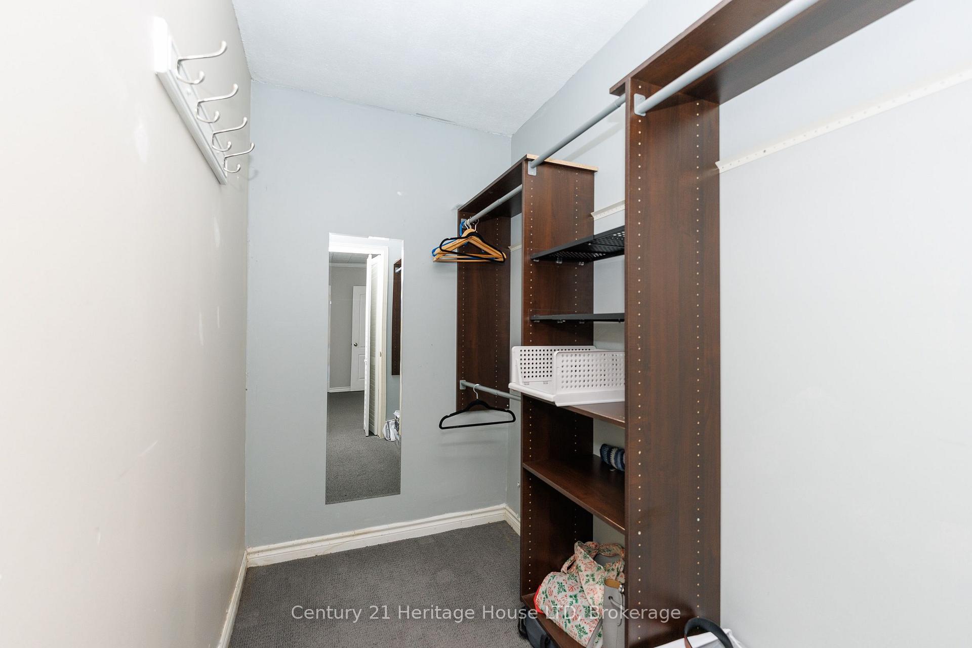 Photo 19 of 6021 Montrose Road, Niagara Falls, West Wood — HOMEH