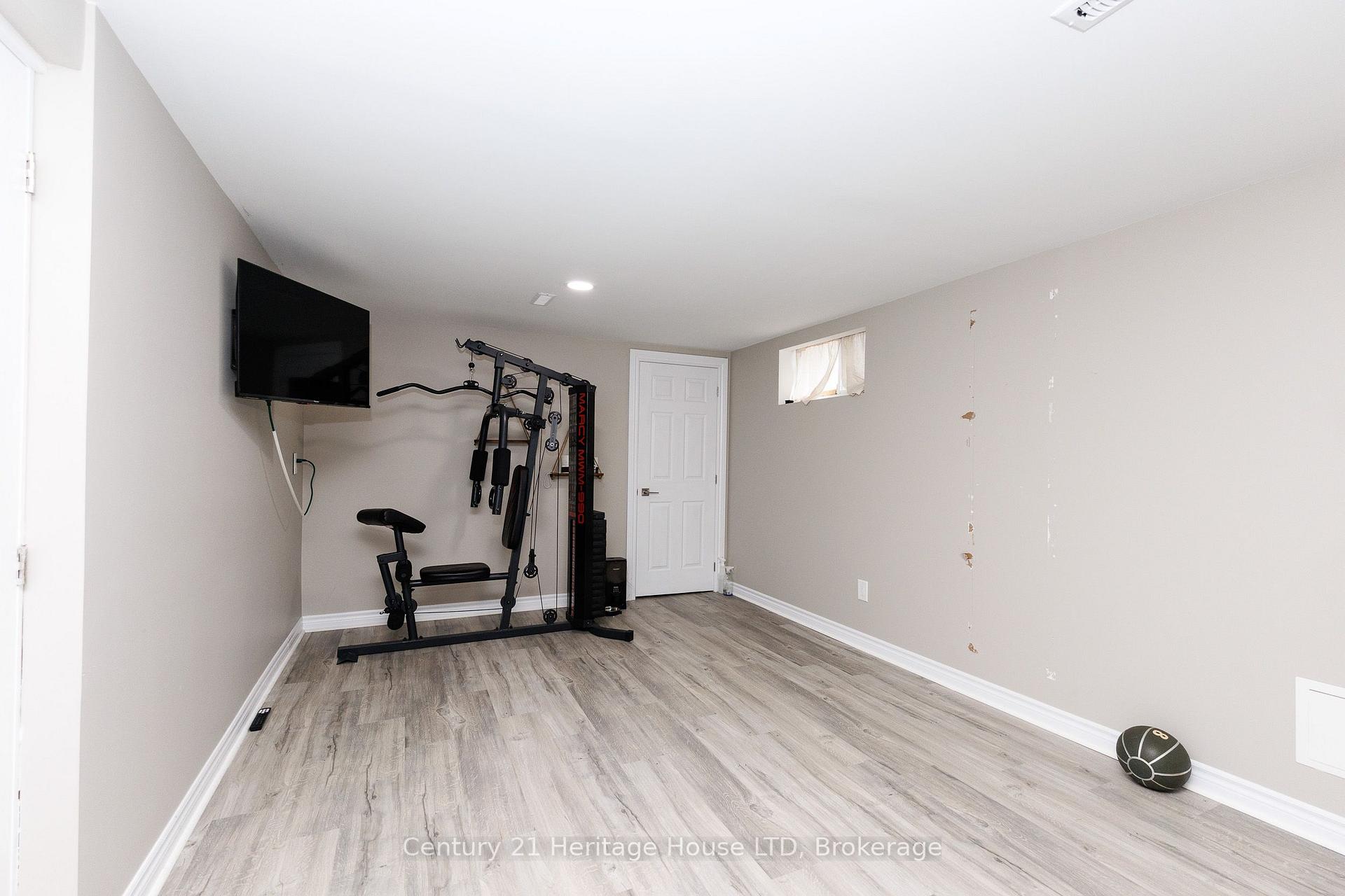 Photo 22 of 6021 Montrose Road, Niagara Falls, West Wood — HOMEH