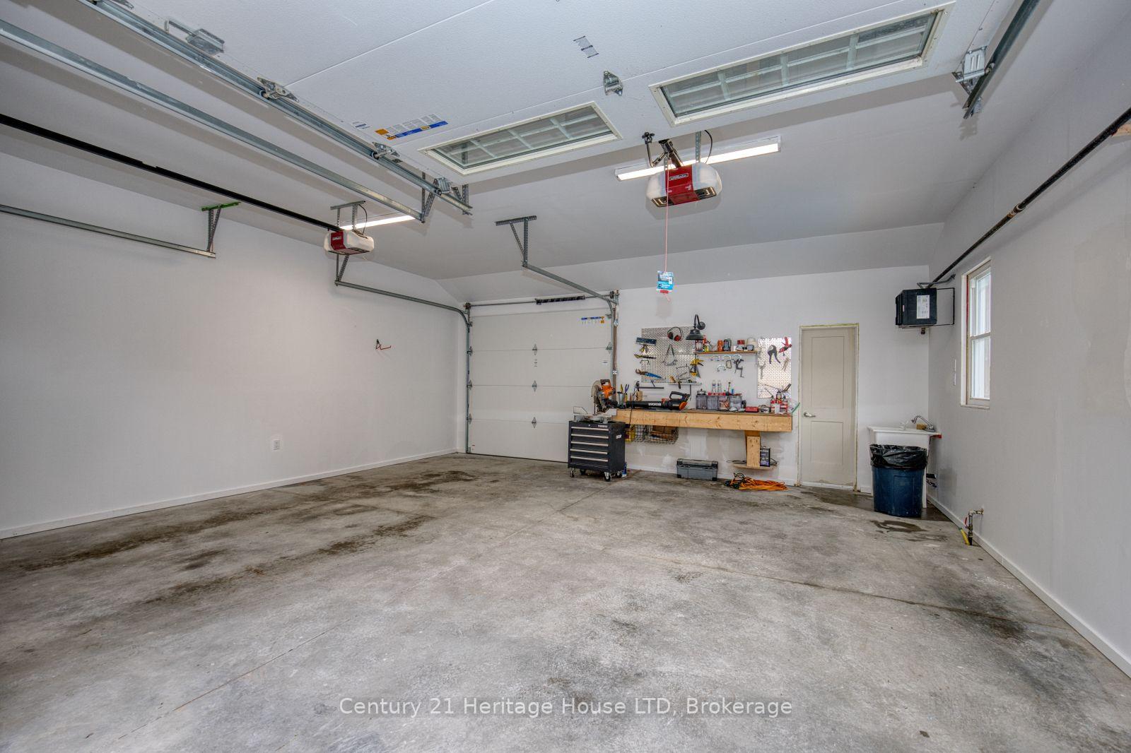 Photo 30 of 6021 Montrose Road, Niagara Falls, West Wood — HOMEH