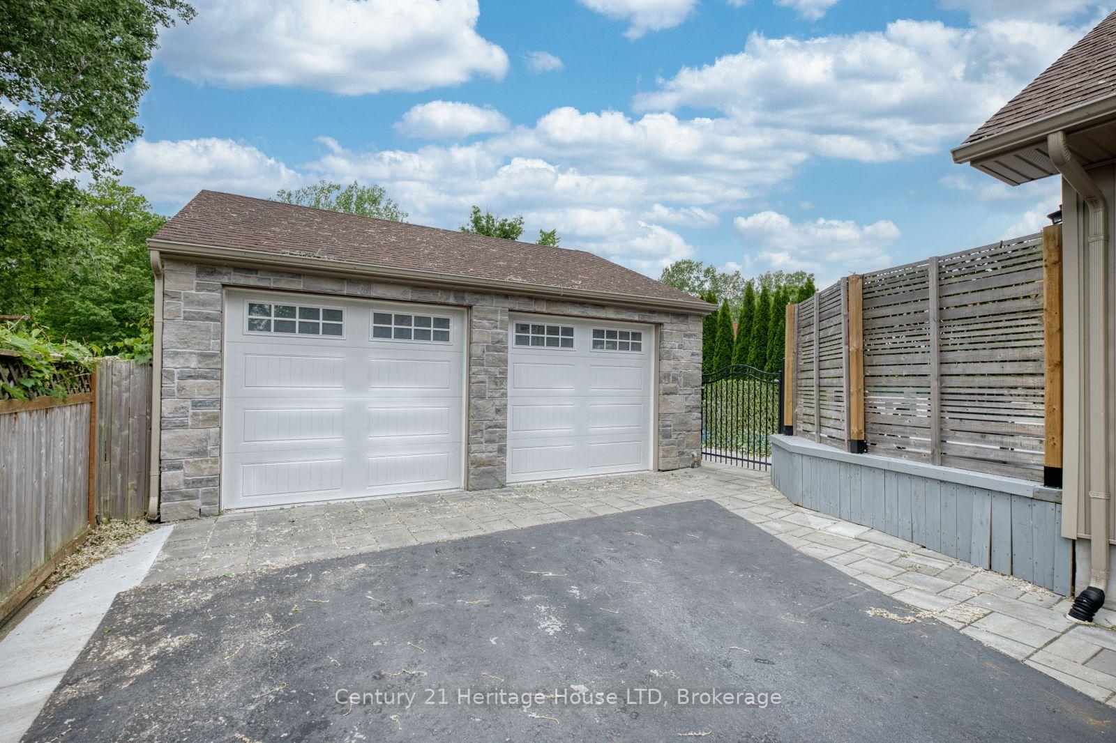 Photo 34 of 6021 Montrose Road, Niagara Falls, West Wood — HOMEH