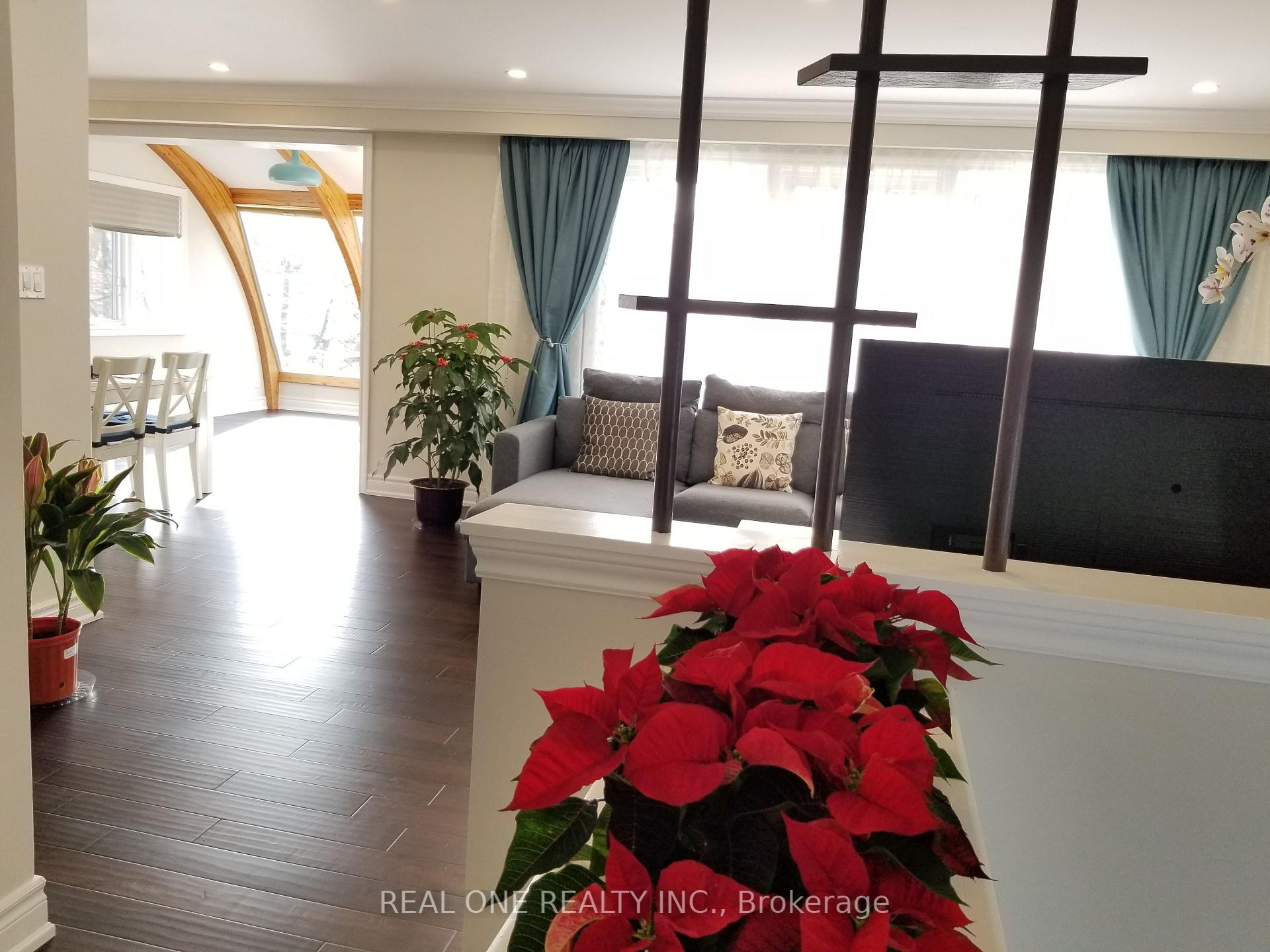 Photo 7 of 26 Applefield Drive, Scarborough, Bendale — HOMEH