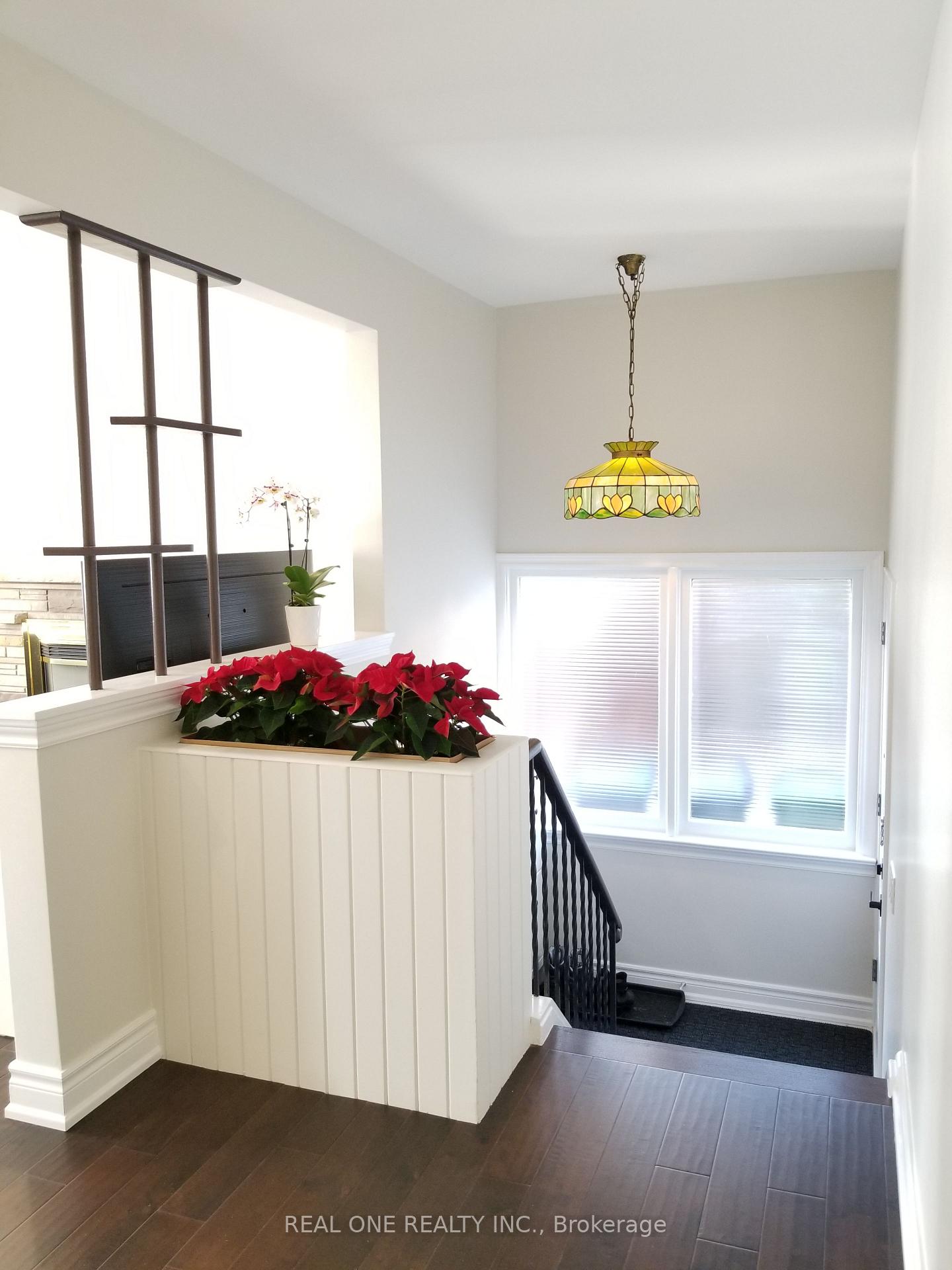 Photo 8 of 26 Applefield Drive, Scarborough, Bendale — HOMEH