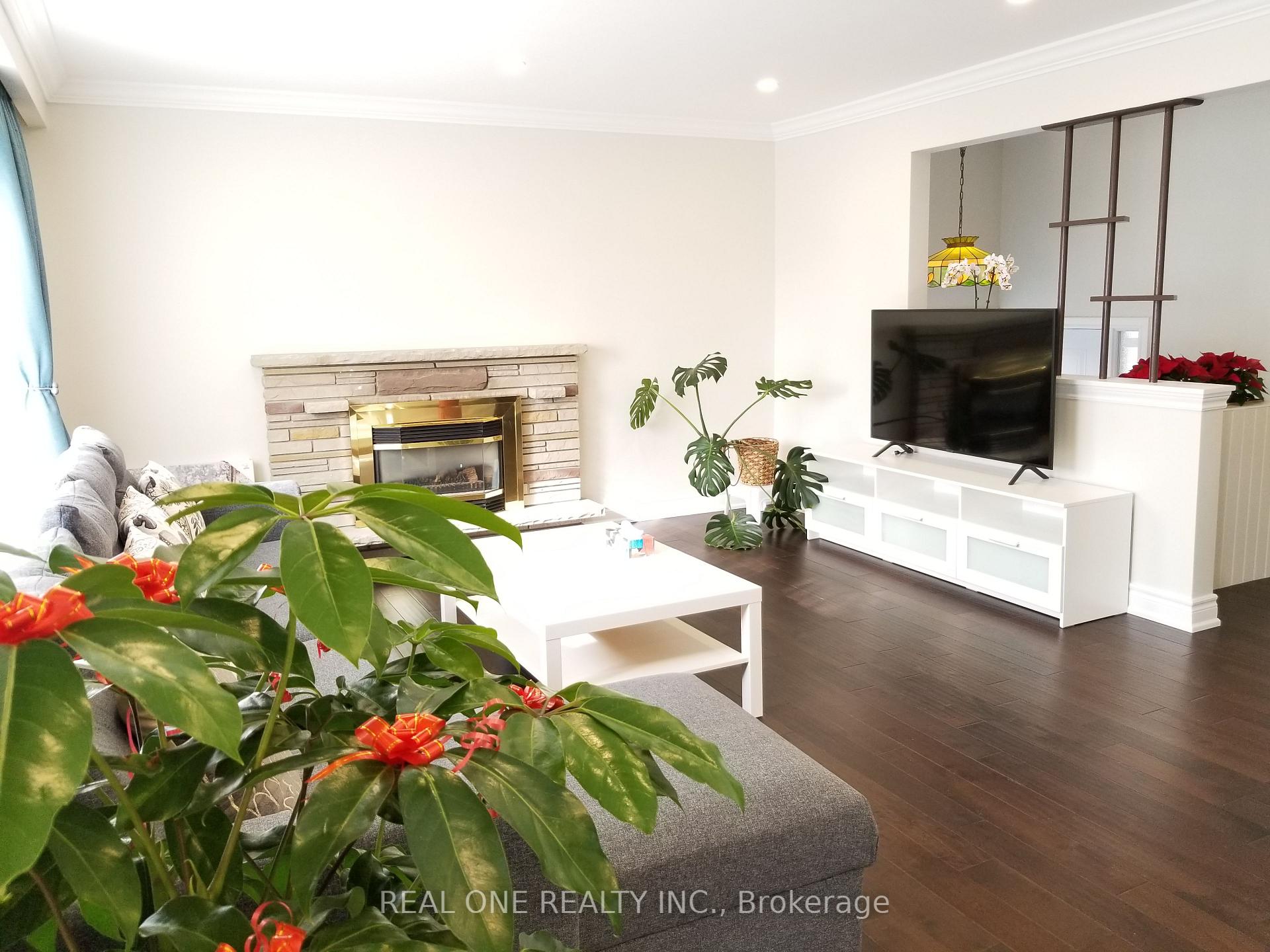 Photo 12 of 26 Applefield Drive, Scarborough, Bendale — HOMEH