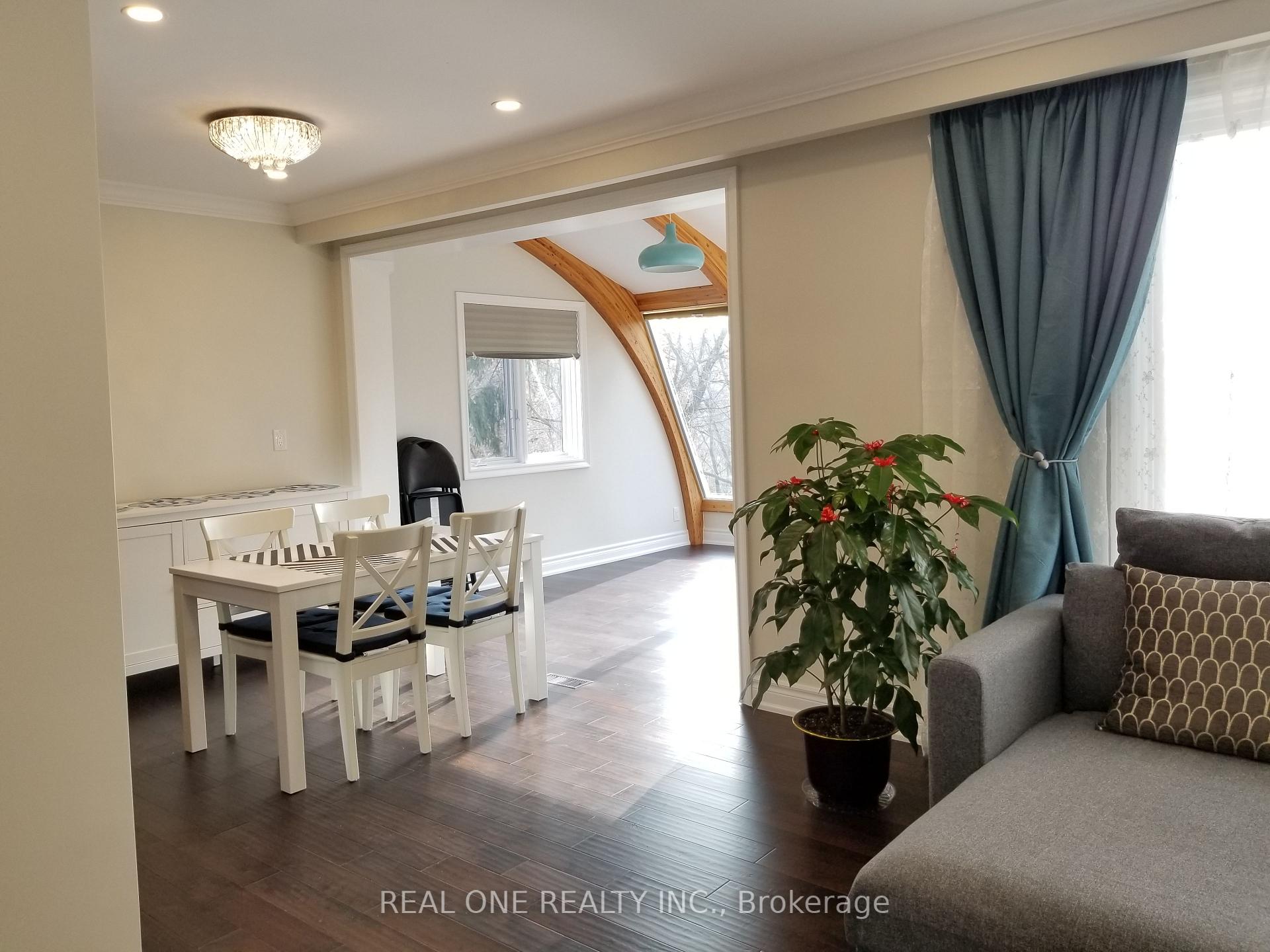 Photo 17 of 26 Applefield Drive, Scarborough, Bendale — HOMEH