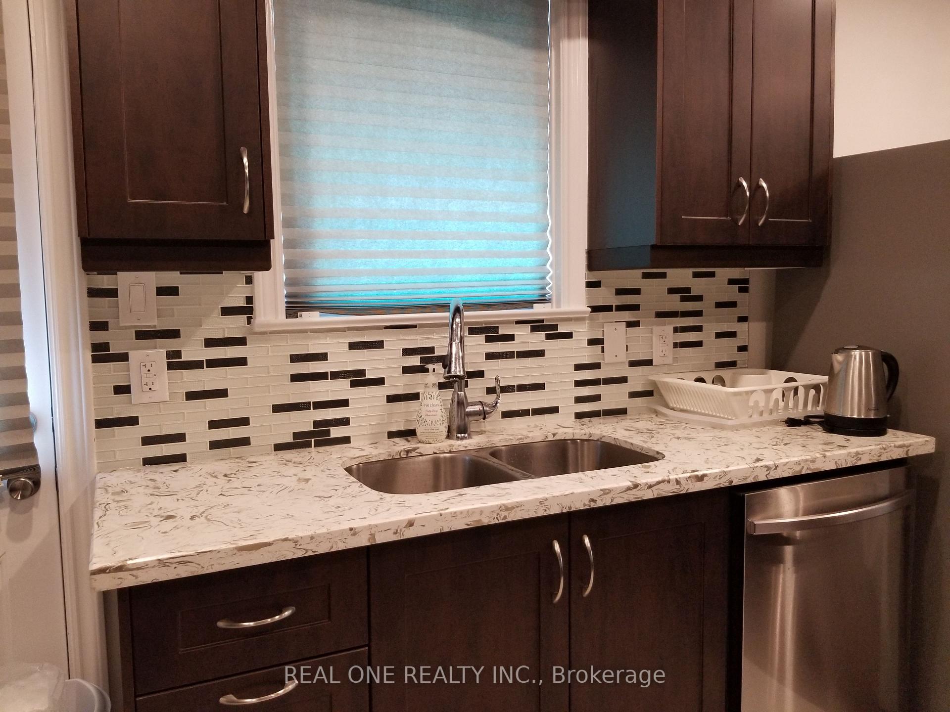 Photo 24 of 26 Applefield Drive, Scarborough, Bendale — HOMEH