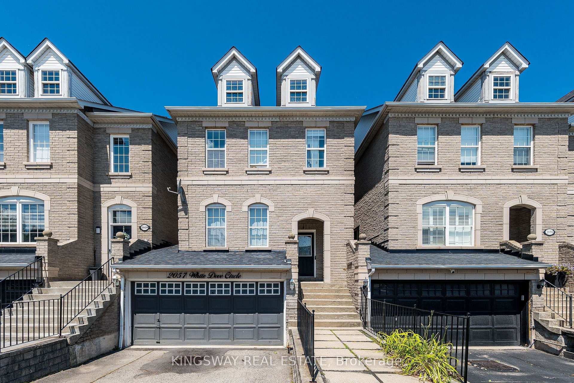 Photo 2 of 2057 White Dove Circle, Oakville, West Oak Trails — HOMEH