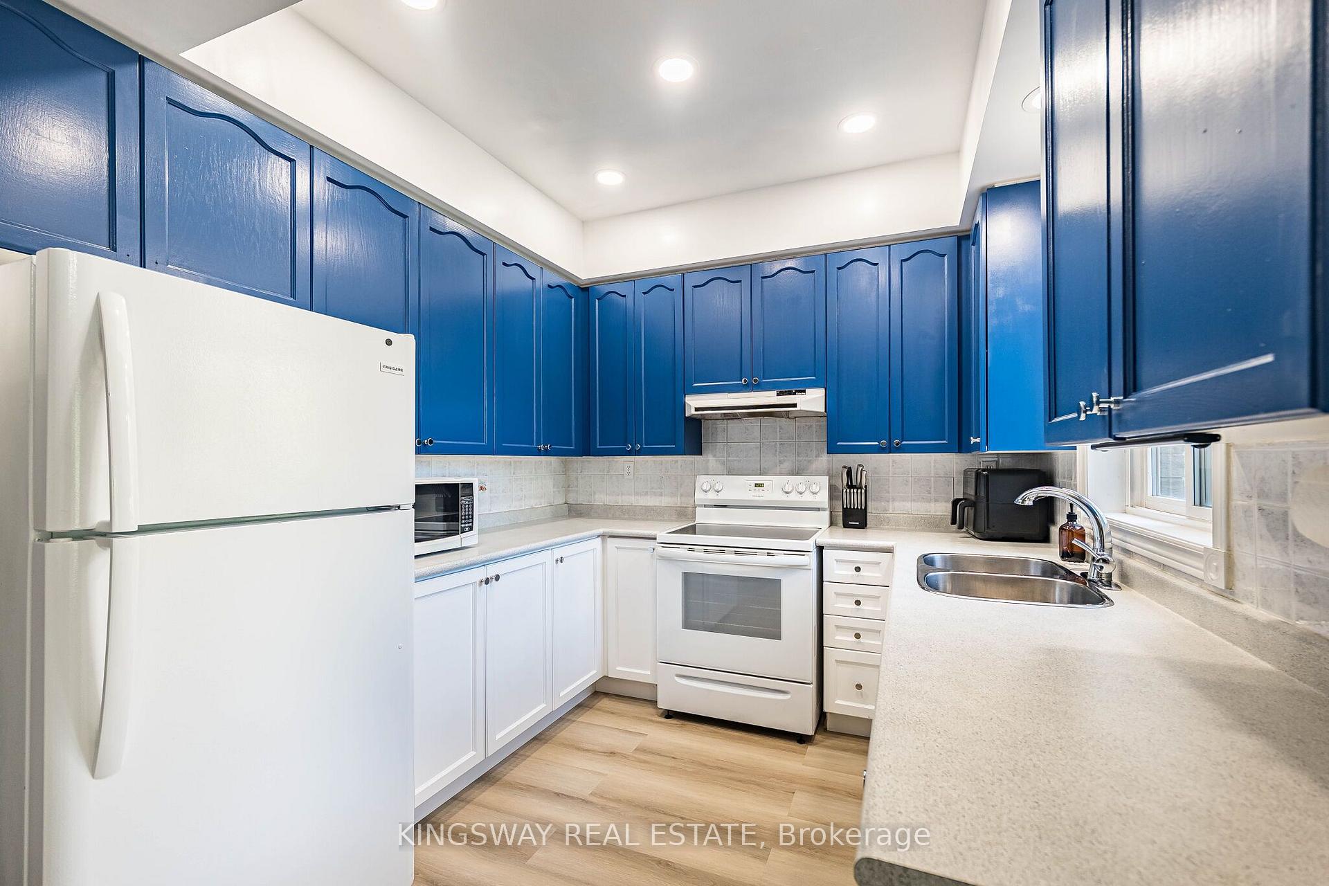 Photo 15 of 2057 White Dove Circle, Oakville, West Oak Trails — HOMEH