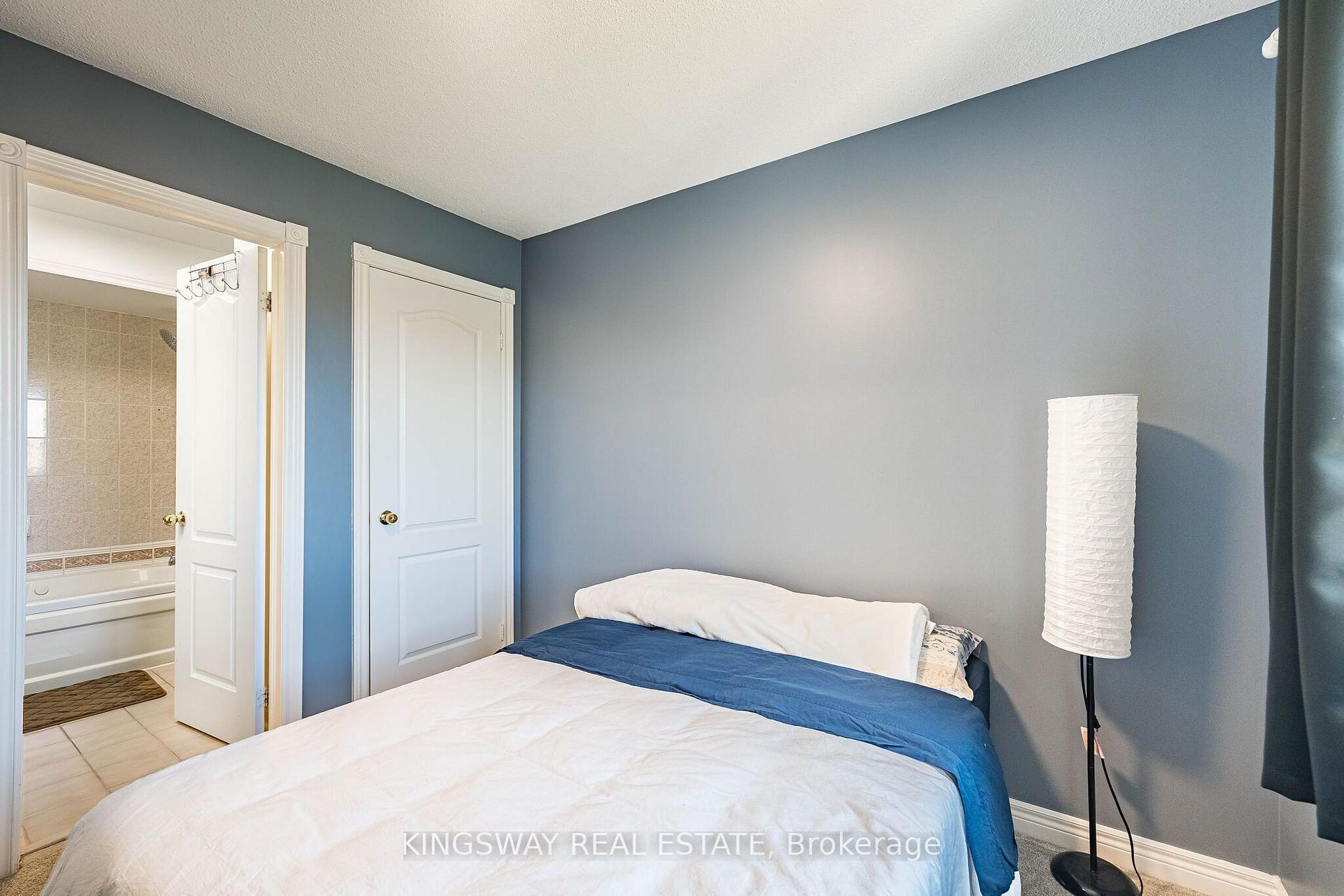 Photo 24 of 2057 White Dove Circle, Oakville, West Oak Trails — HOMEH