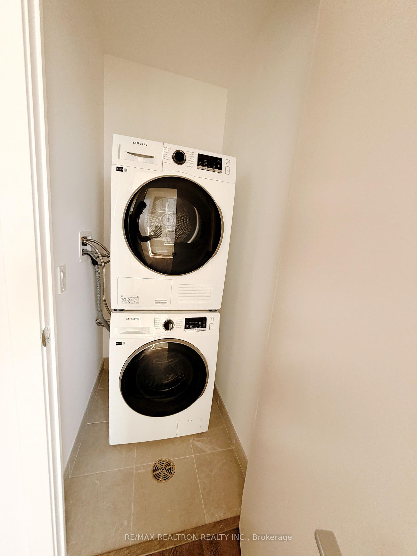 Photo 7 of Unit 607, 5 Meadowdale Road E, Vaughan, Vaughan Corporate Centre — HOMEH
