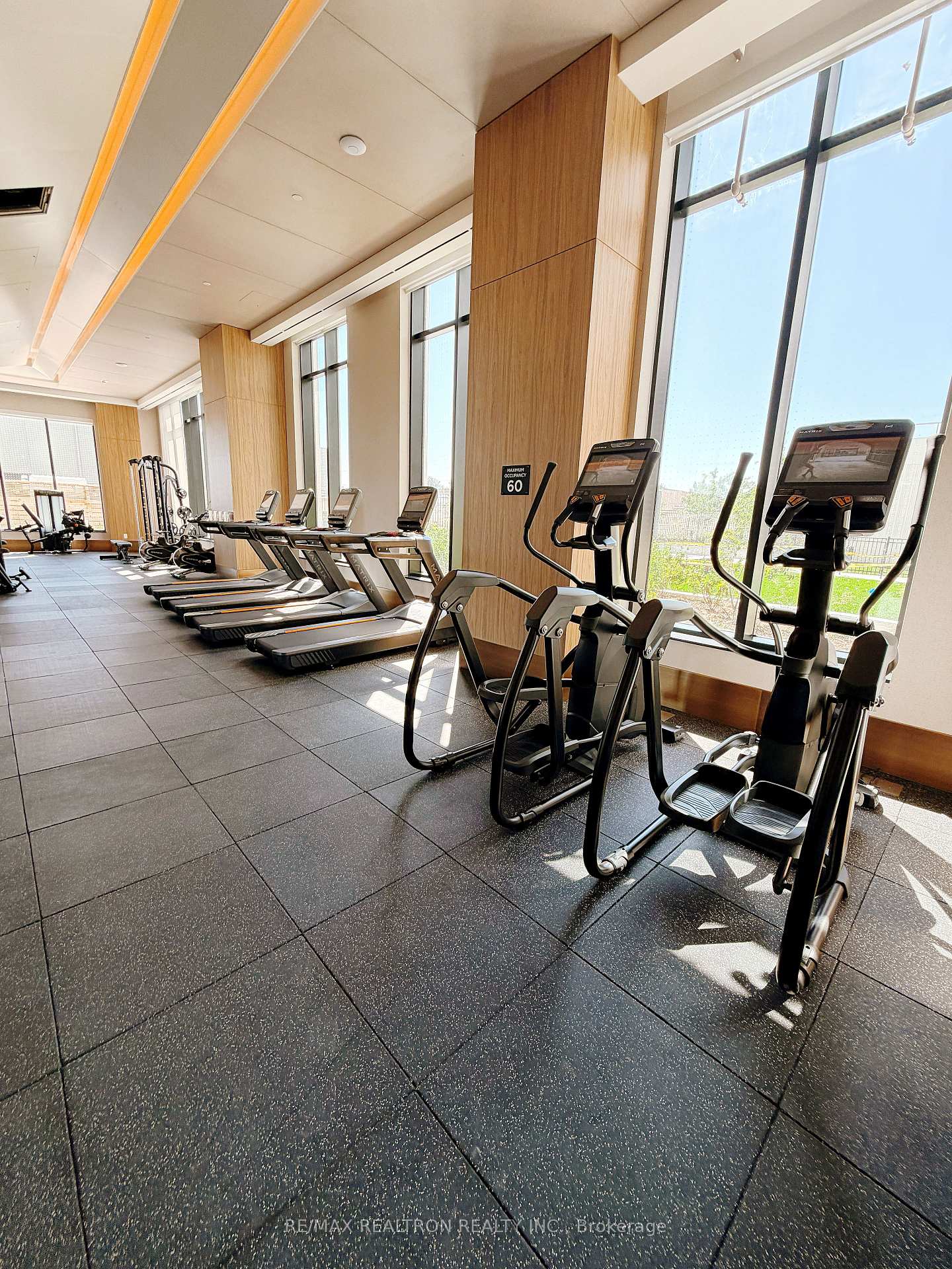 Photo 16 of Unit 607, 5 Meadowdale Road E, Vaughan, Vaughan Corporate Centre — HOMEH