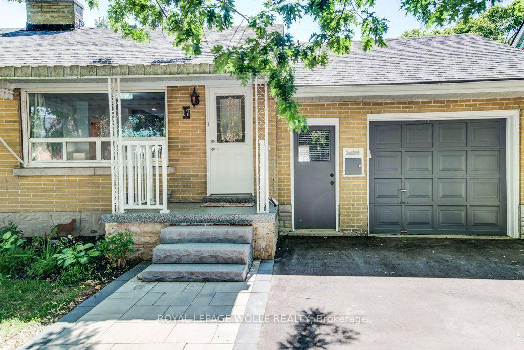 Photo 4 of 17 Crestwood Avenue, Kitchener, Uptown Waterloo/North Ward — HOMEH